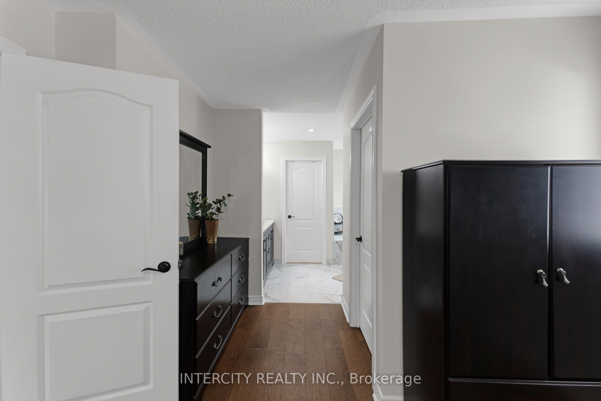 37 Redfinch Crescent Property Photo 29