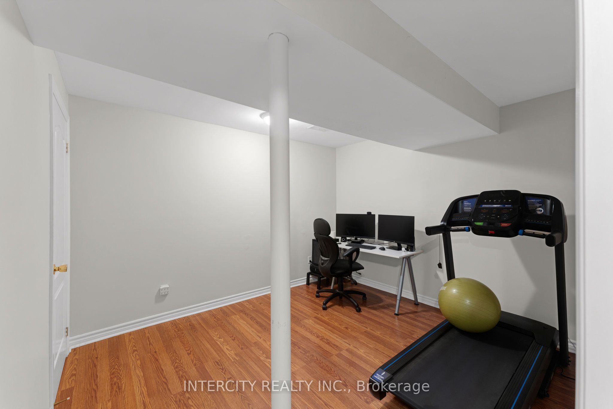 37 Redfinch Crescent Property Photo 46