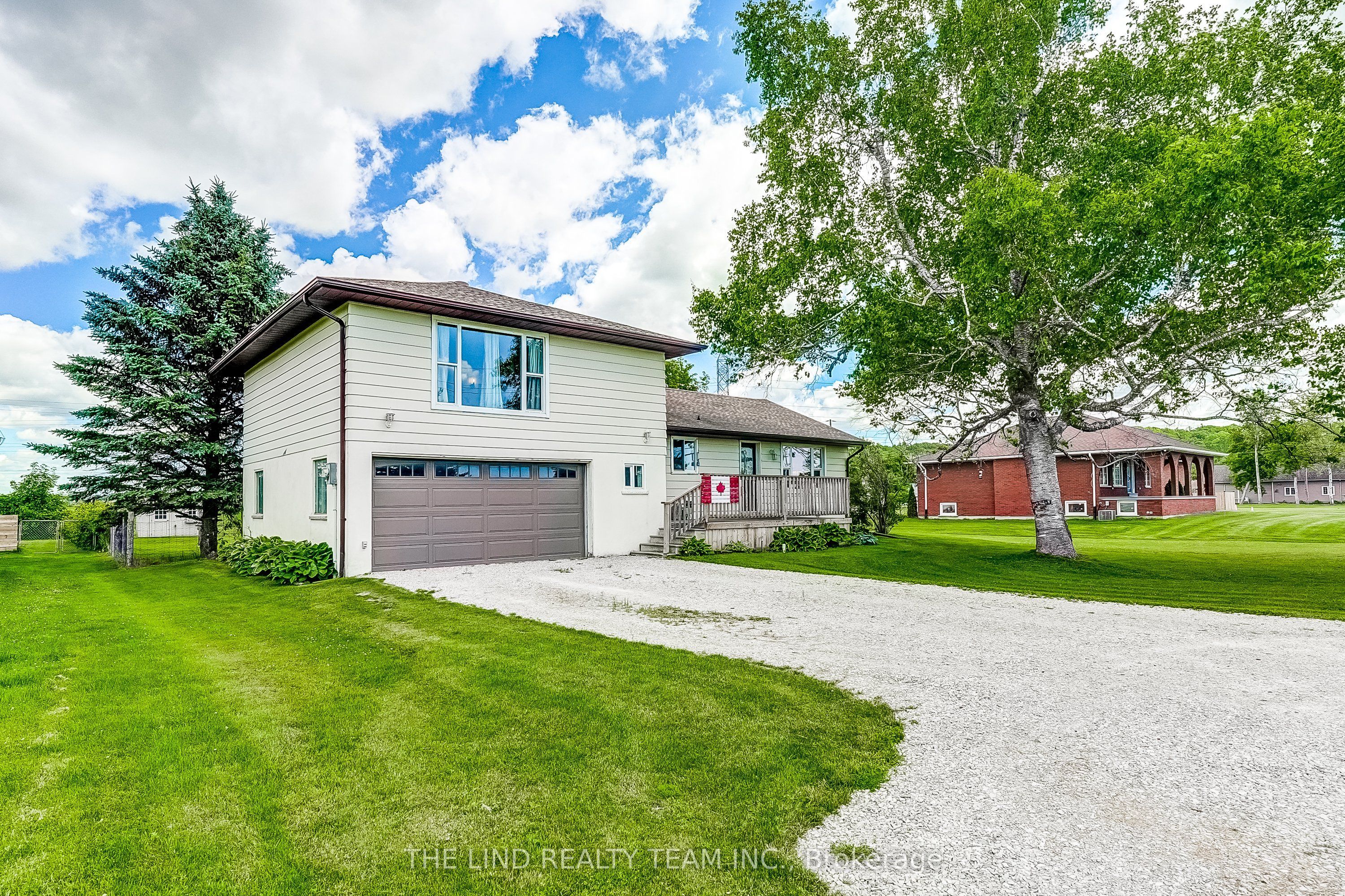 19505 Bathurst Street Property Photo 1