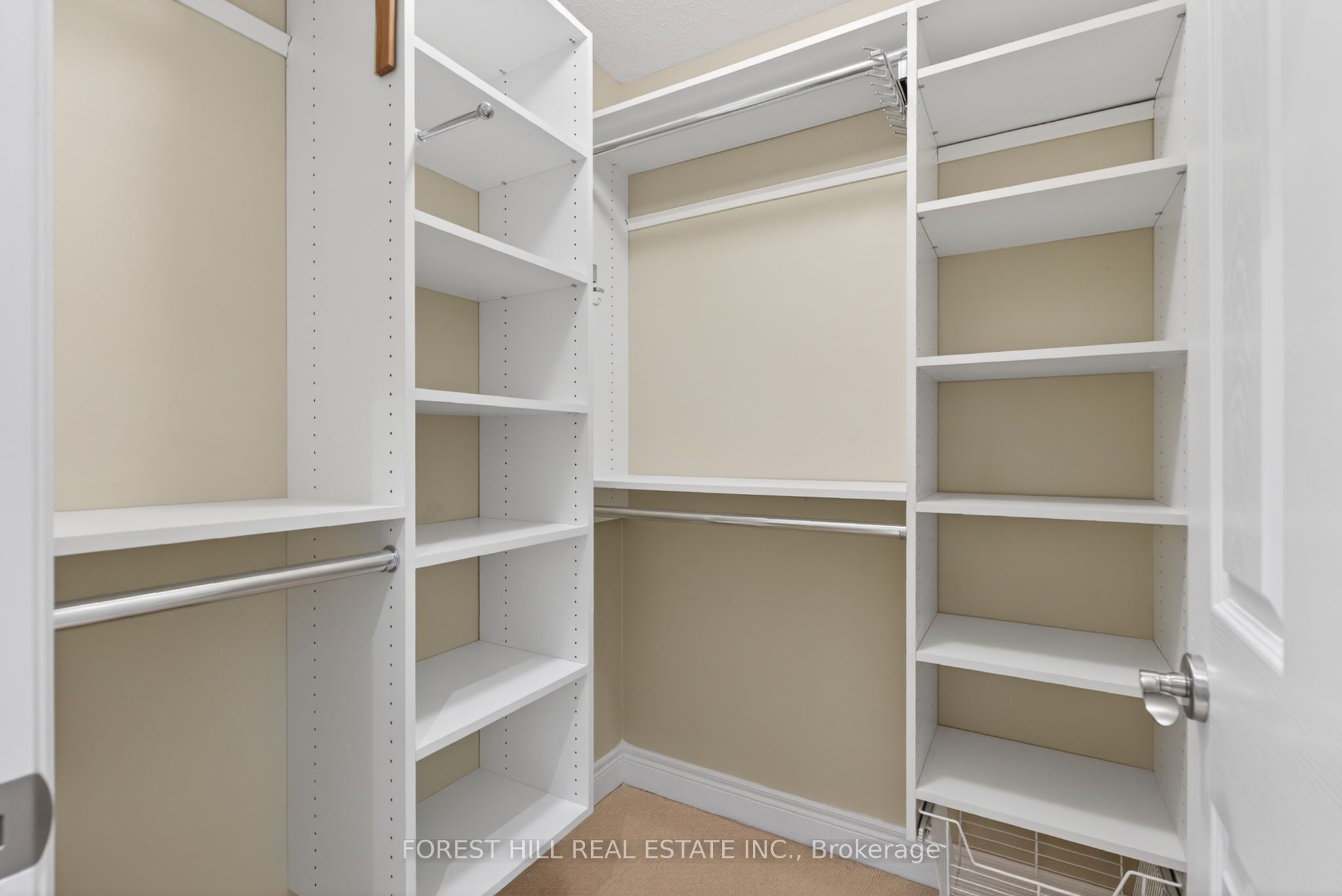 33 Chopin Boulevard Property Photo 28