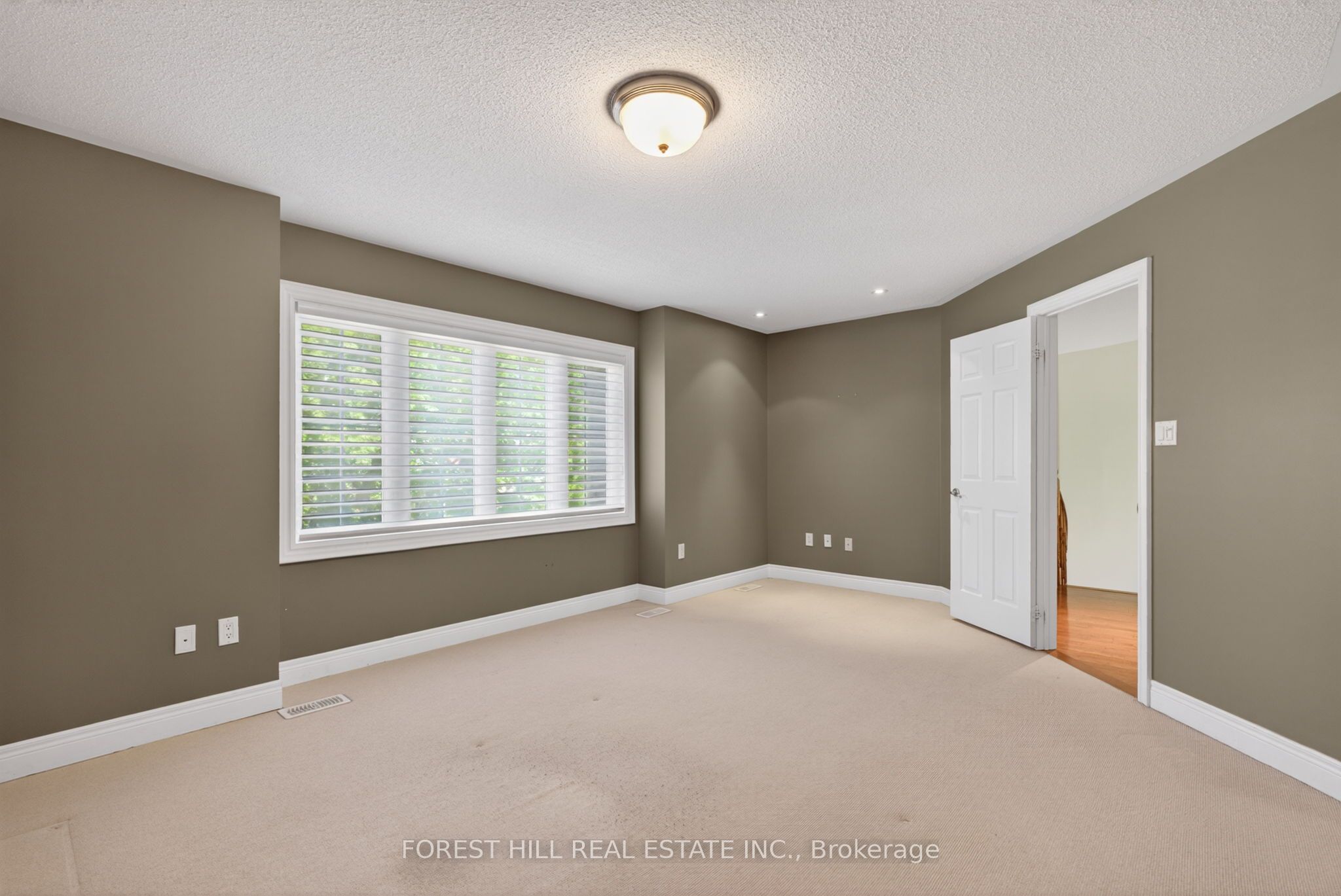 33 Chopin Boulevard Property Photo 29