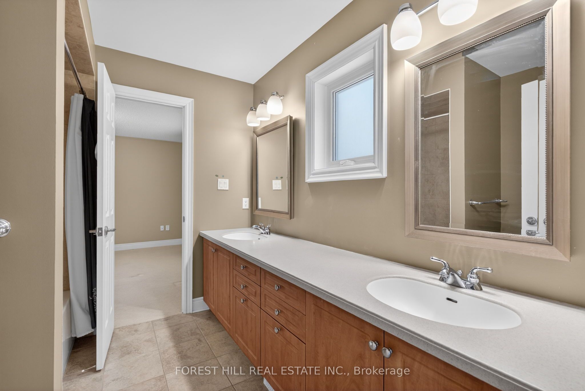 33 Chopin Boulevard Property Photo 32