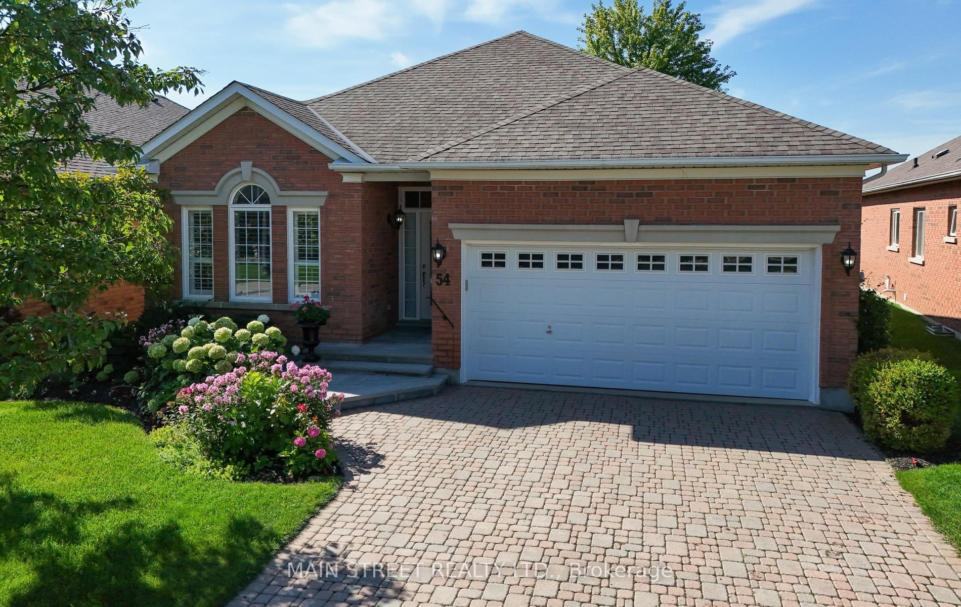 54 Couples Gallery Property Photo 1