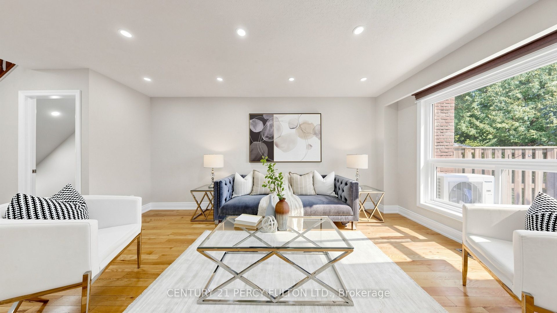 70 Knightsbridge Way Property Photo 6