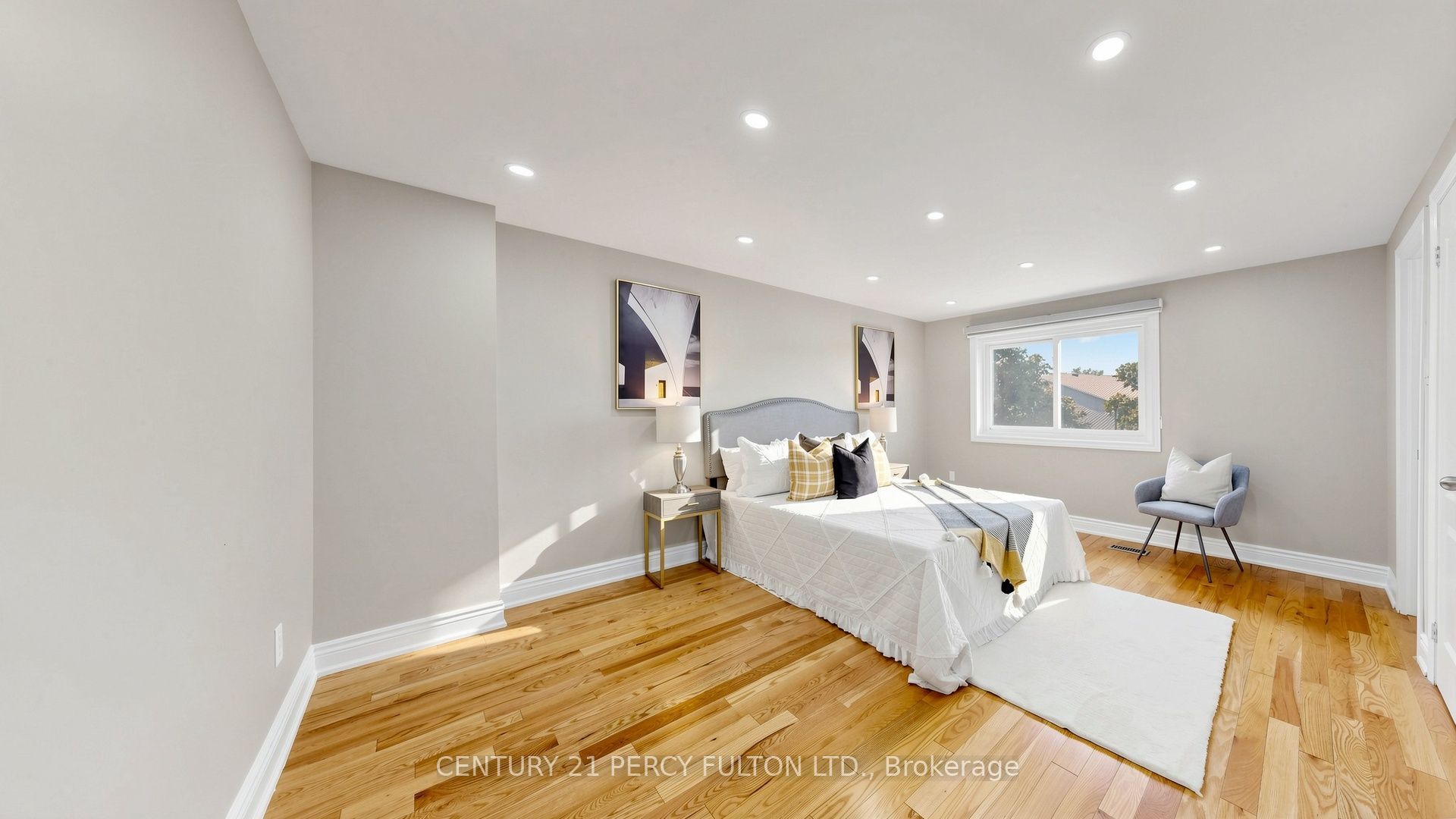 70 Knightsbridge Way Property Photo 16