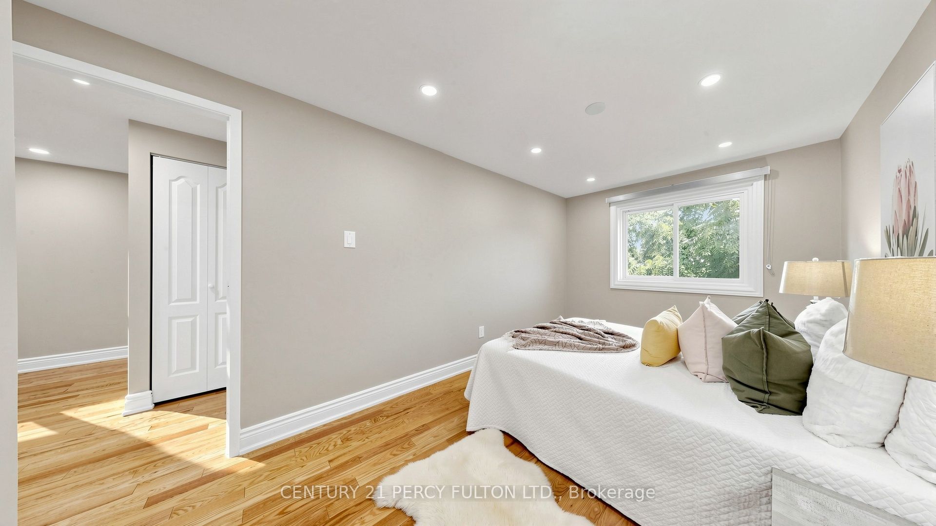 70 Knightsbridge Way Property Photo 28
