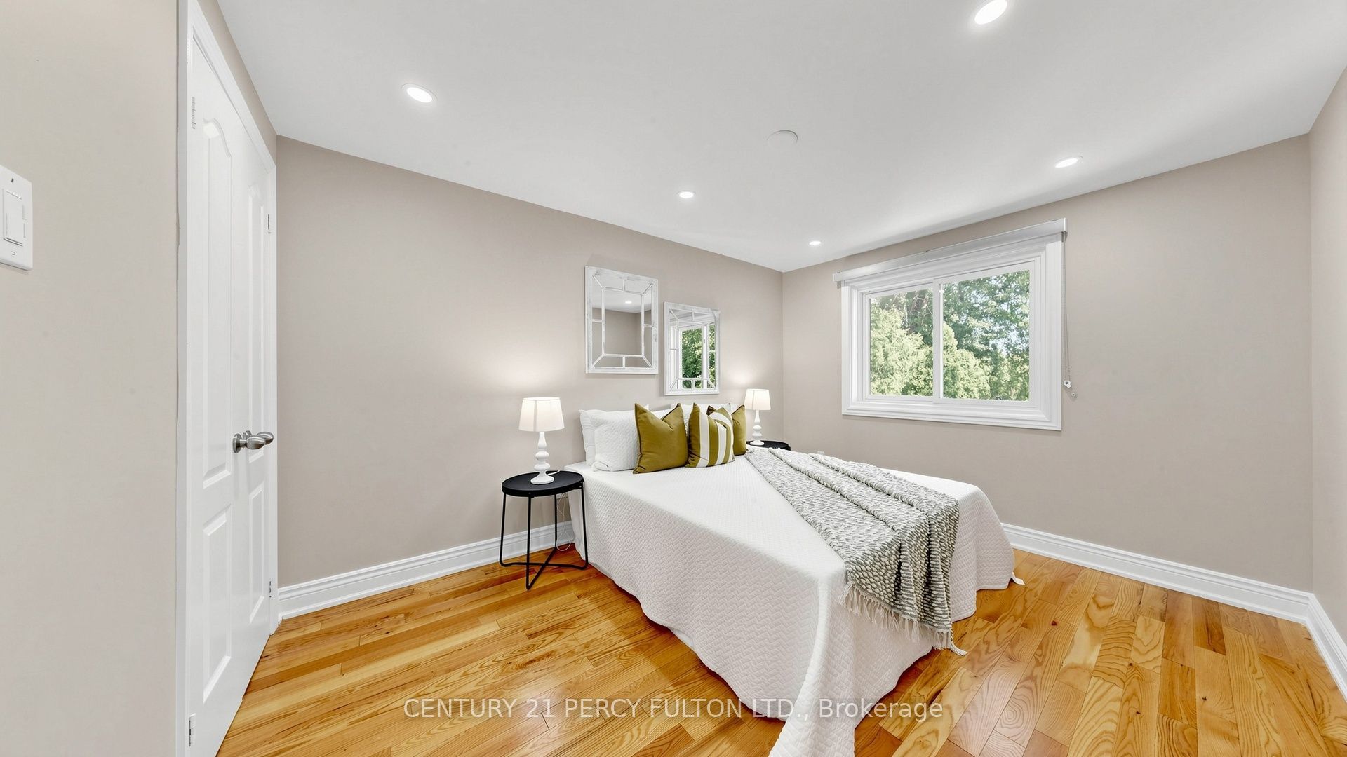 70 Knightsbridge Way Property Photo 31