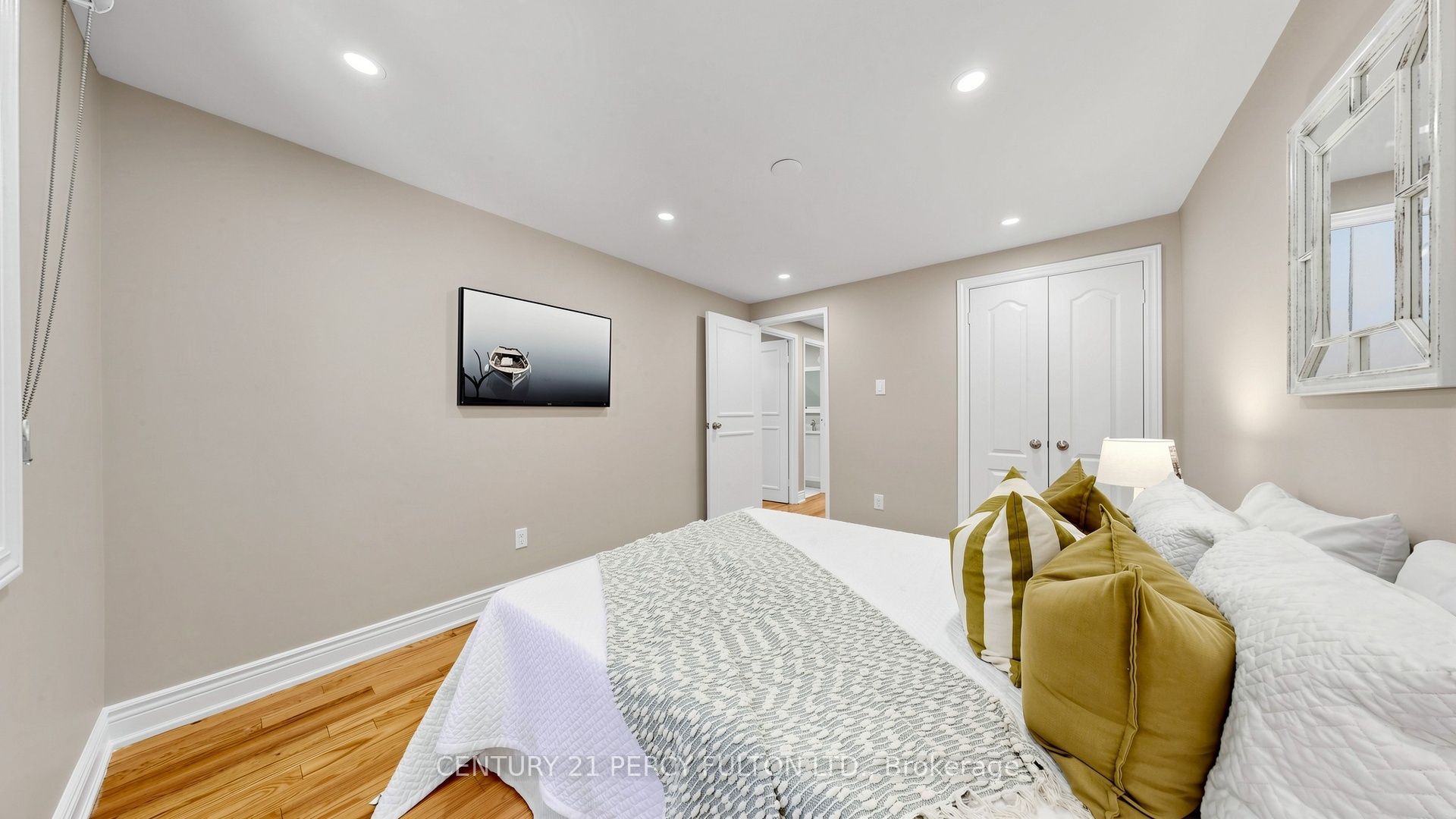 70 Knightsbridge Way Property Photo 35