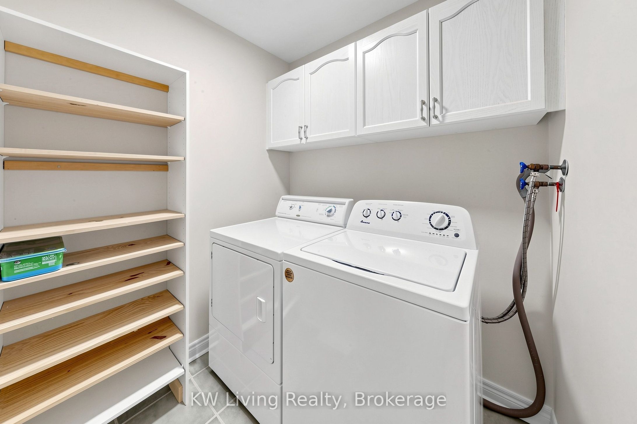 72 Stotts Crescent Property Photo 24