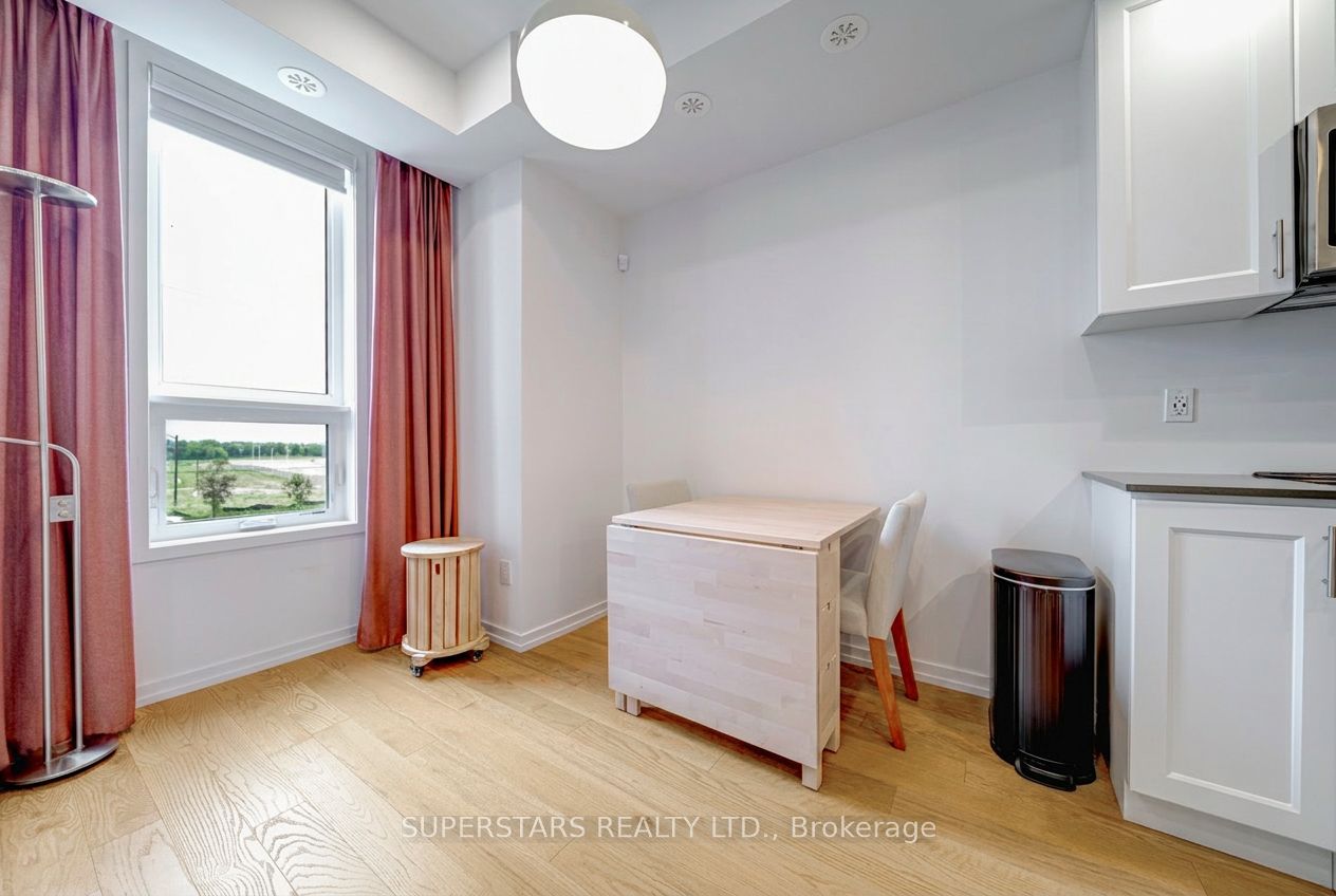 18 Lytham Green Circle 12 Property Photo 8