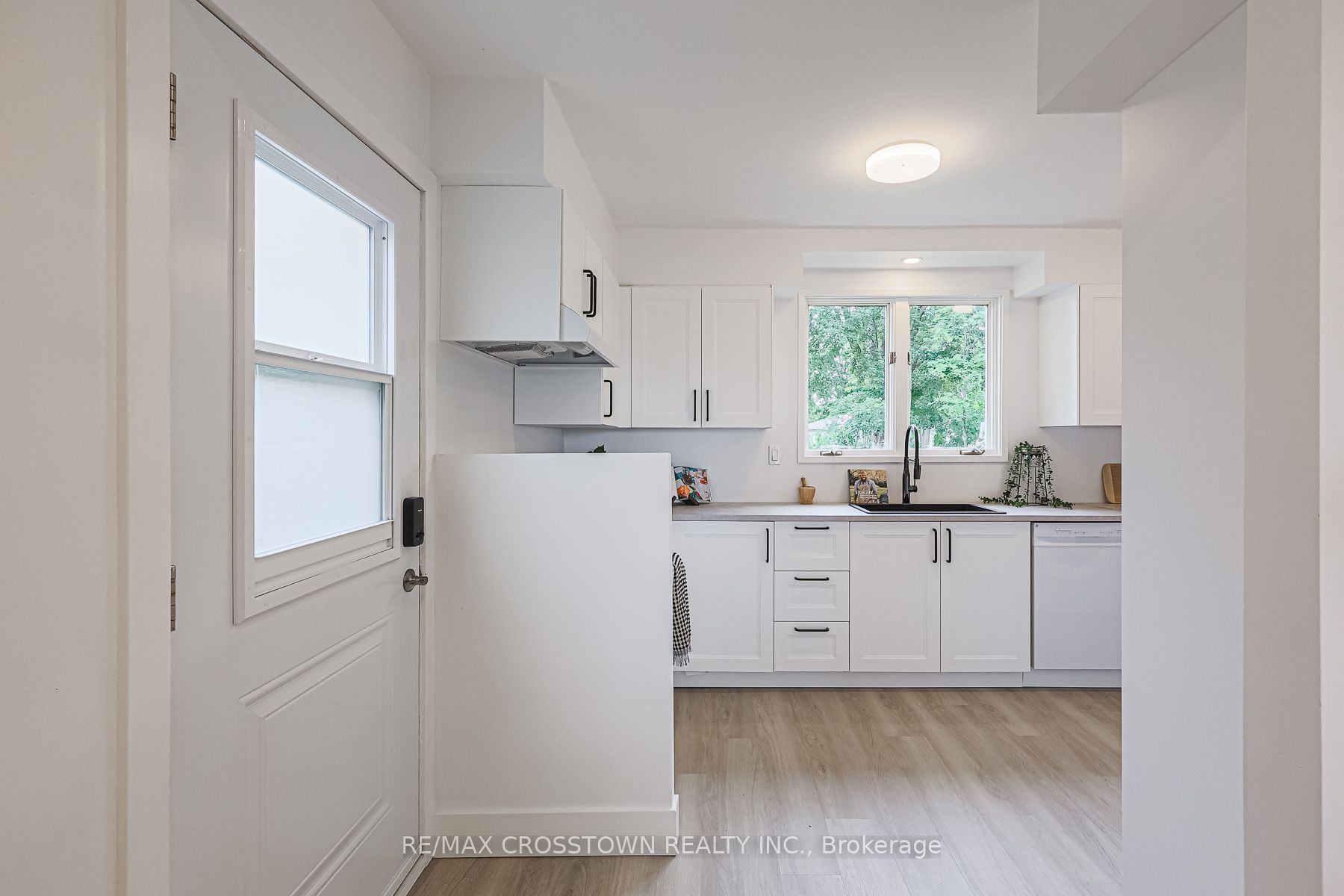 128 Moores Beach Road Property Photo 8