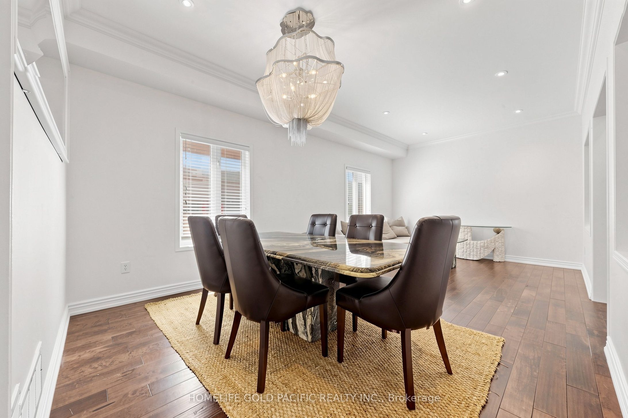70 Mallard Marsh Crescent E Property Photo 8