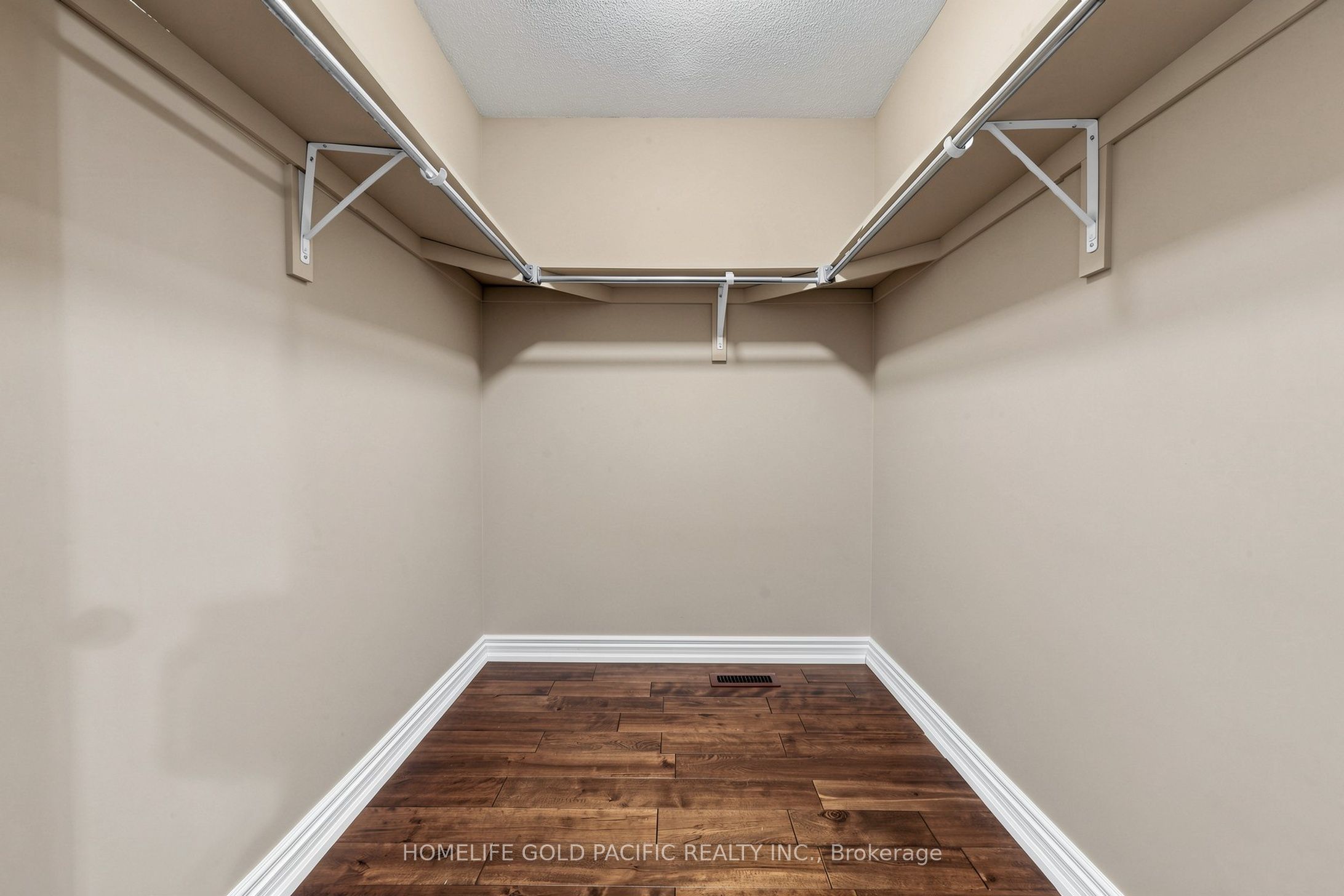 70 Mallard Marsh Crescent E Property Photo 26