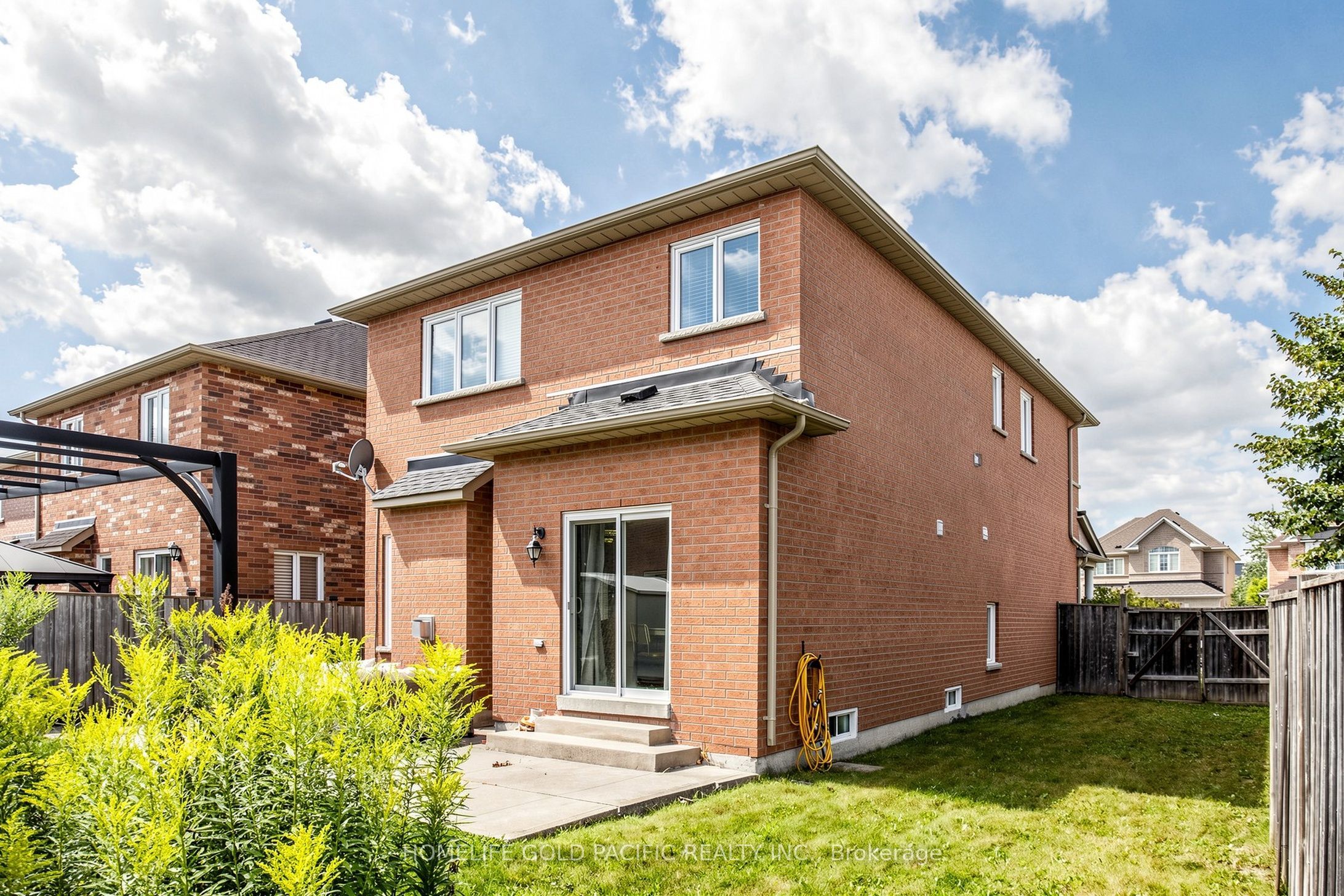 70 Mallard Marsh Crescent E Property Photo 46