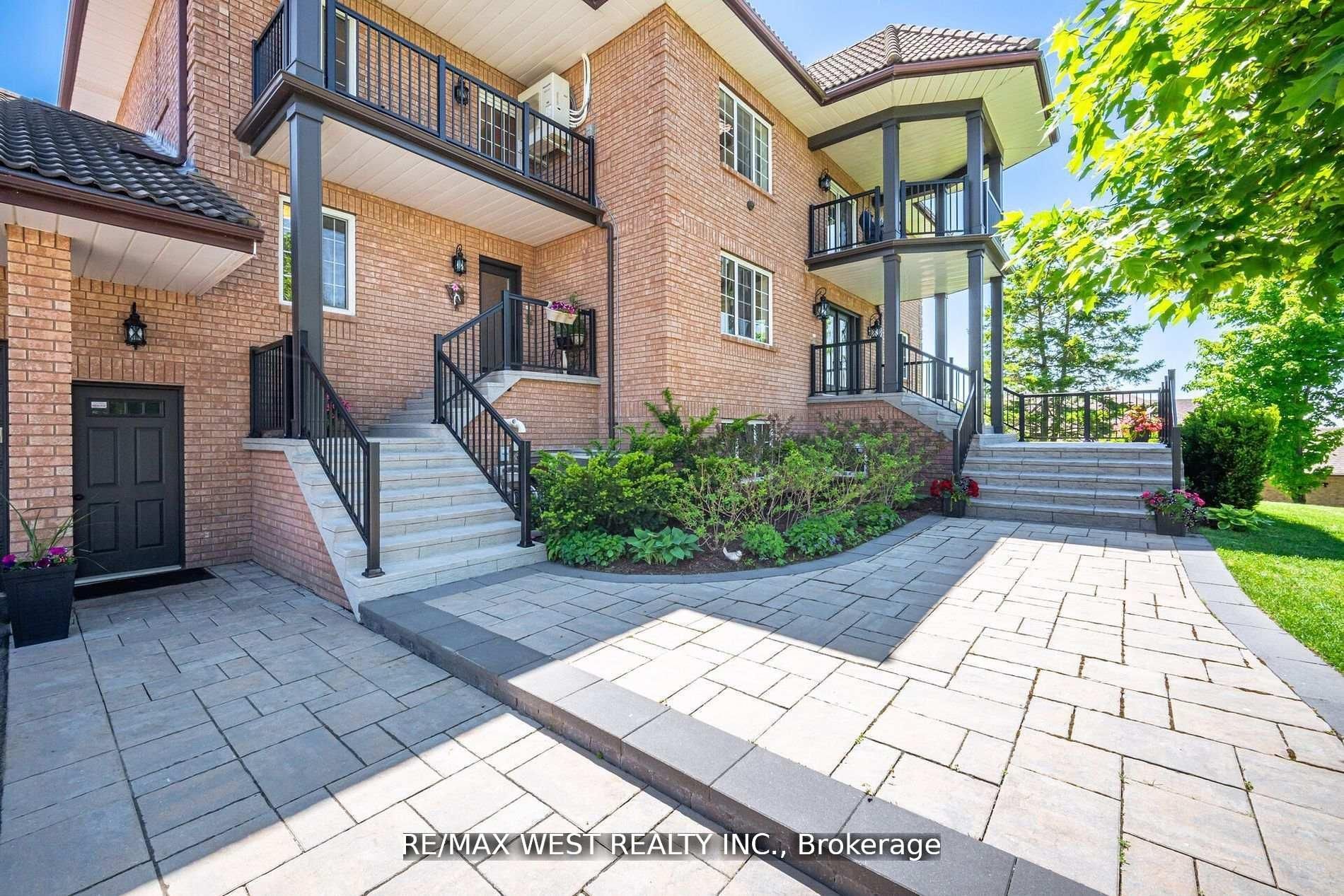 7 Stewart Crescent Property Photo 2