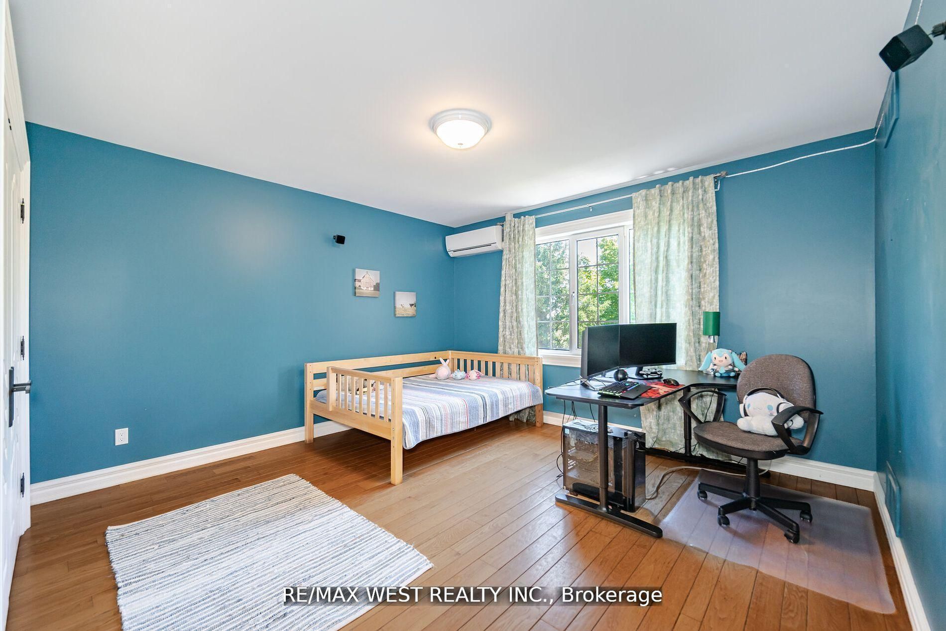 7 Stewart Crescent Property Photo 18
