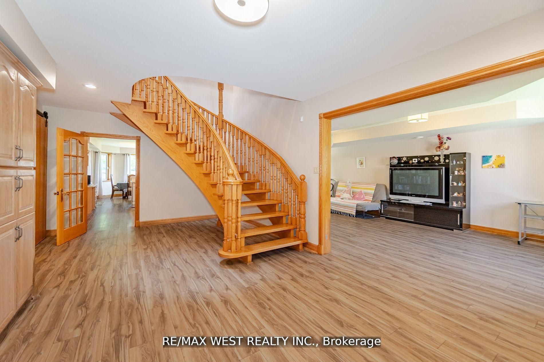 7 Stewart Crescent Property Photo 23