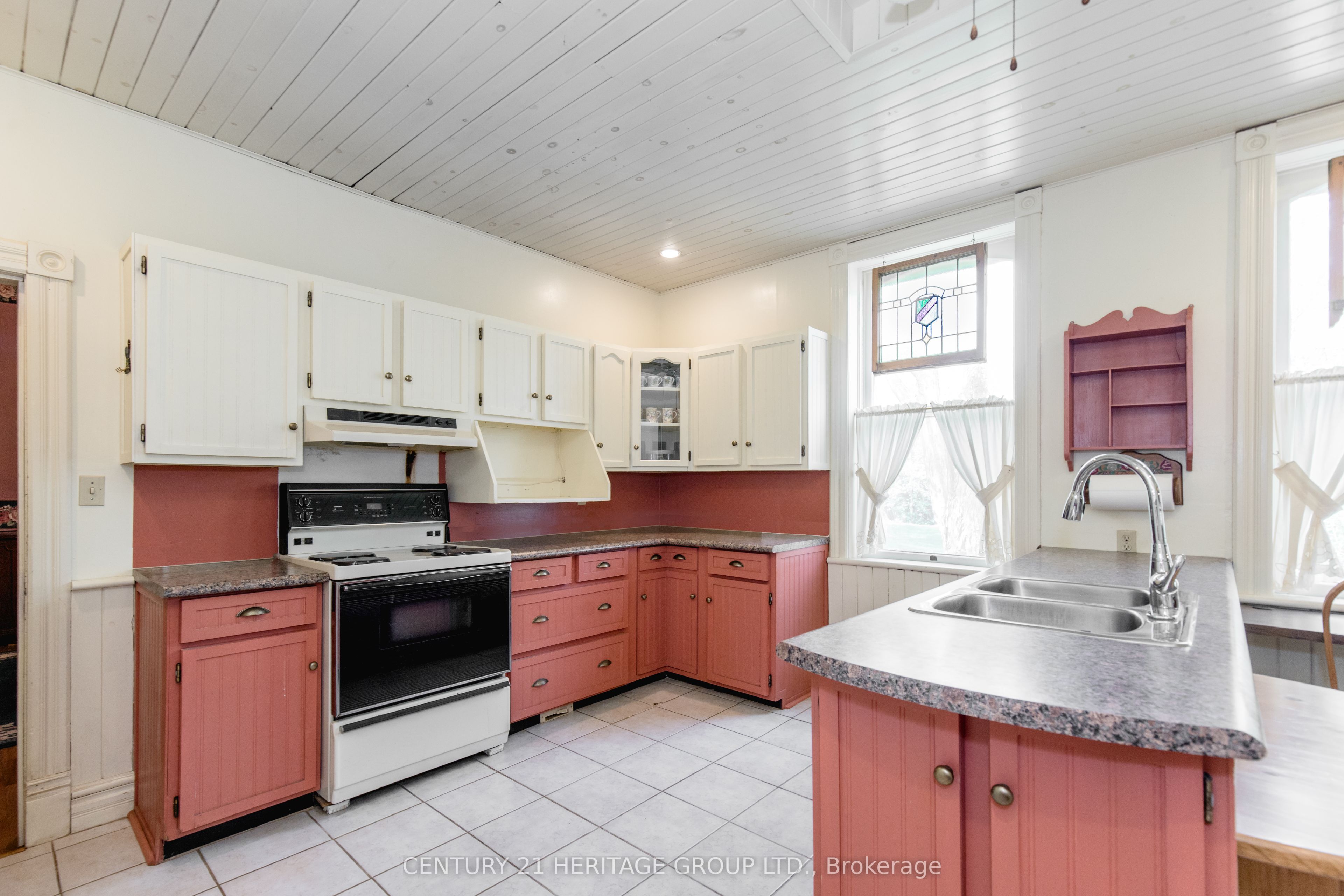 4 Thomas Street Property Photo 12