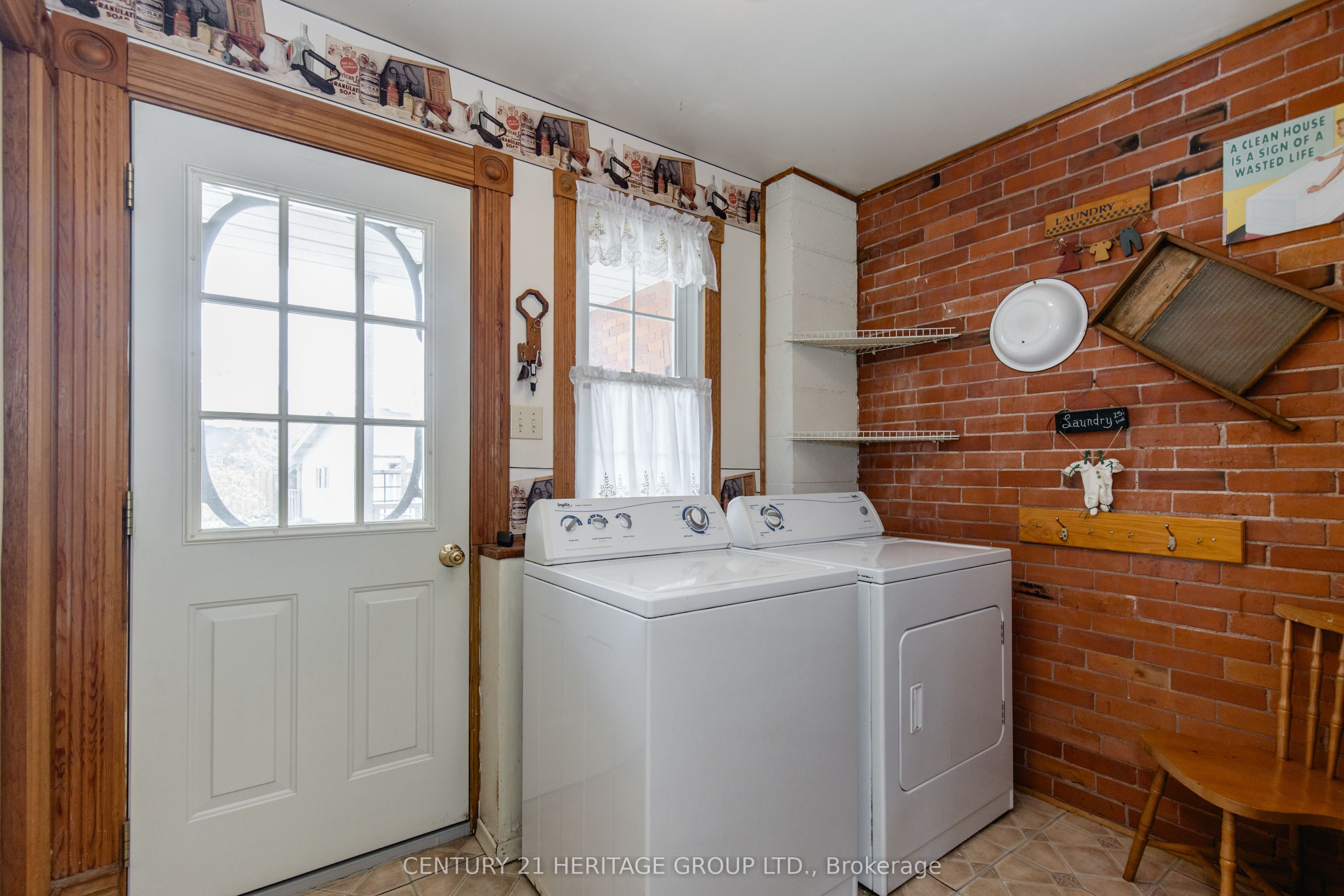 4 Thomas Street Property Photo 24