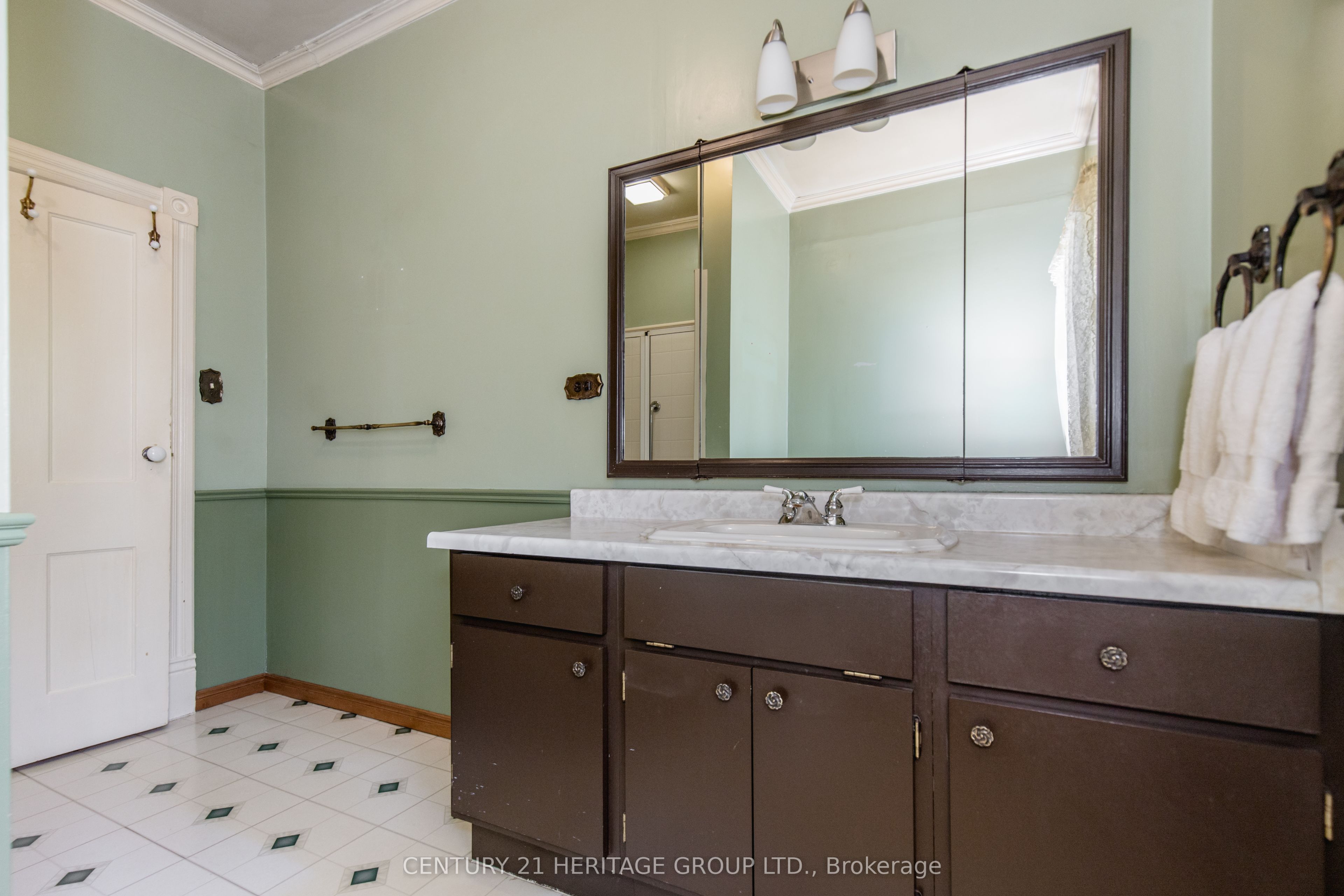 4 Thomas Street Property Photo 29