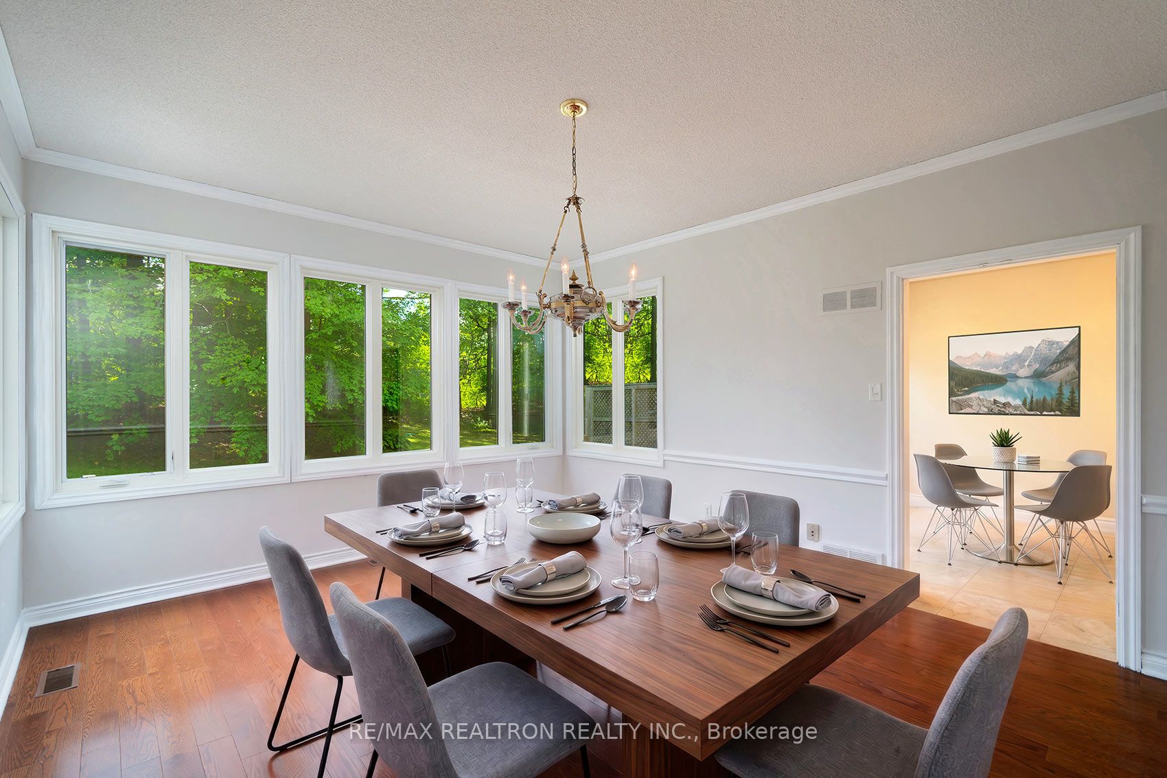 462 Beacon Hall Drive Property Photo 18