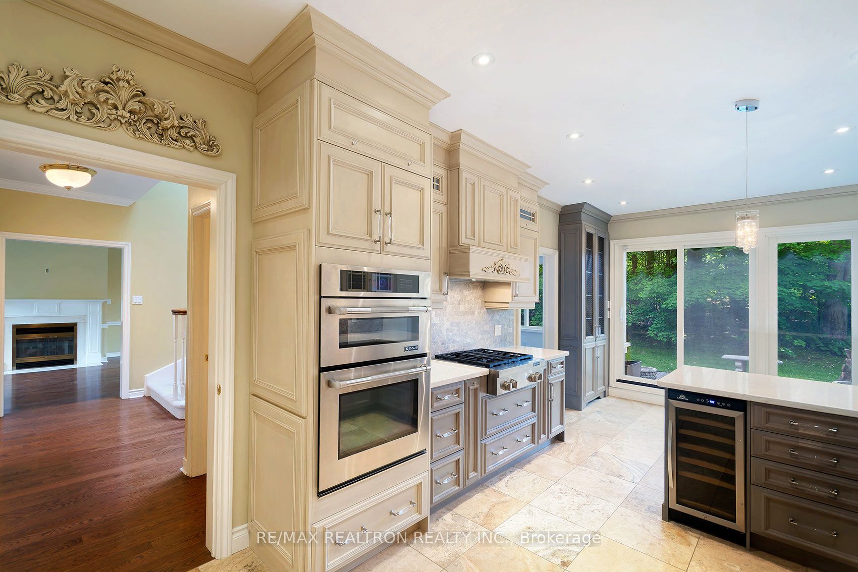 462 Beacon Hall Drive Property Photo 20
