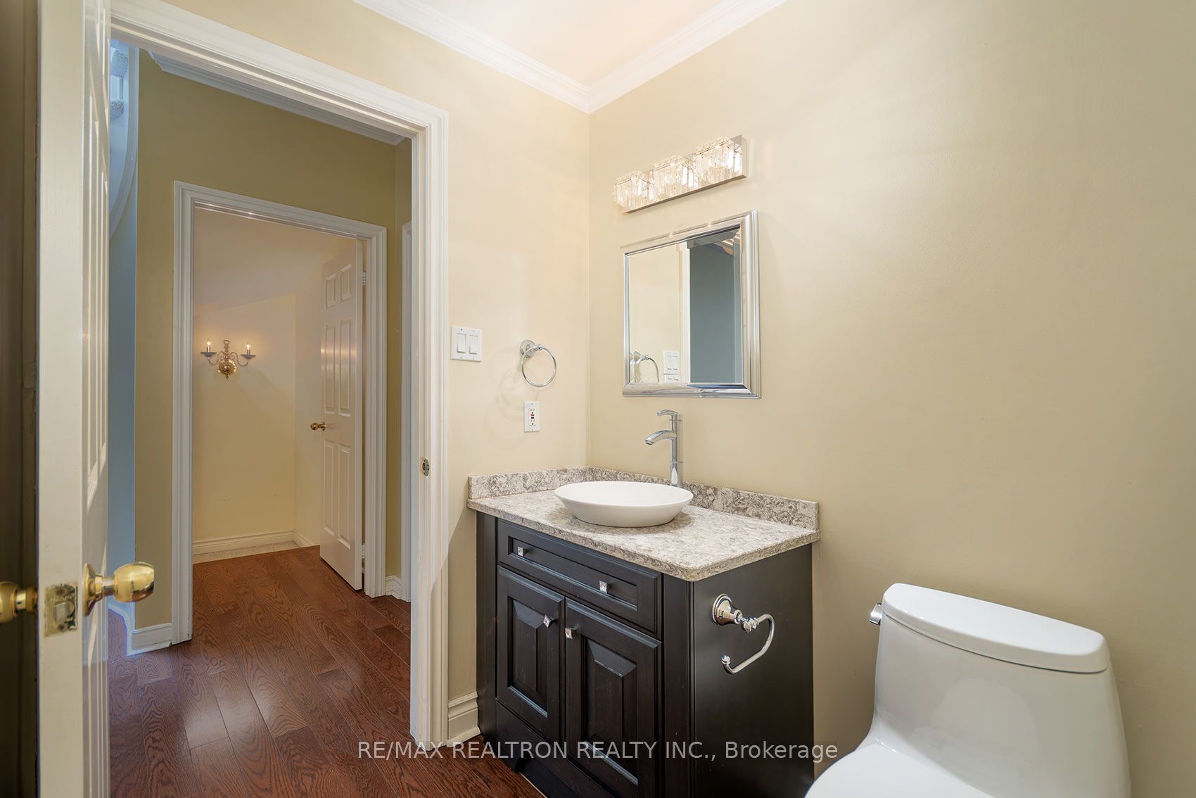 462 Beacon Hall Drive Property Photo 24