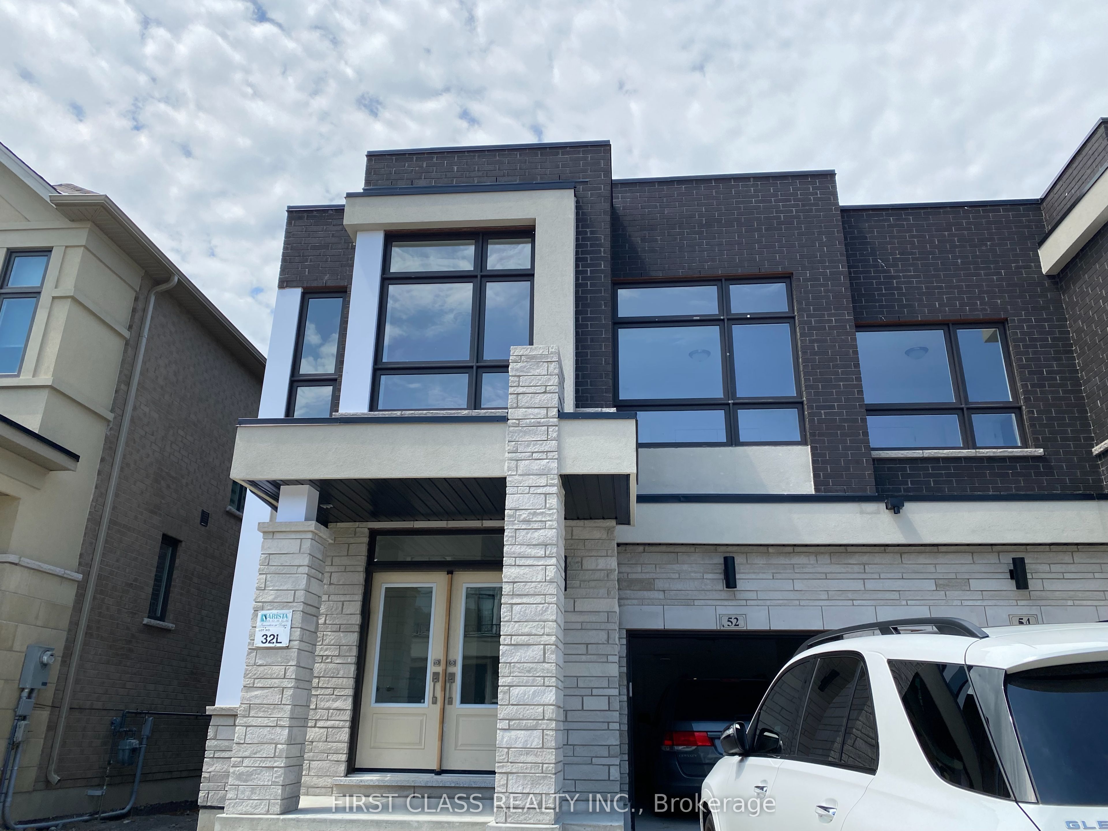 52 Mallery Street Property Photo 1