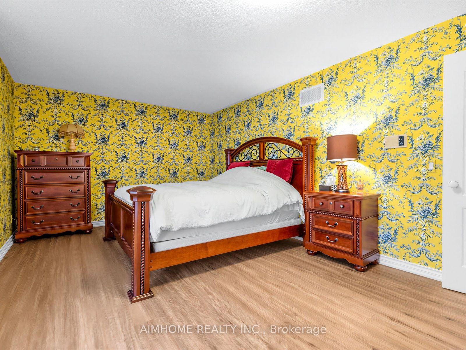 92 Braeside Square Property Photo 19