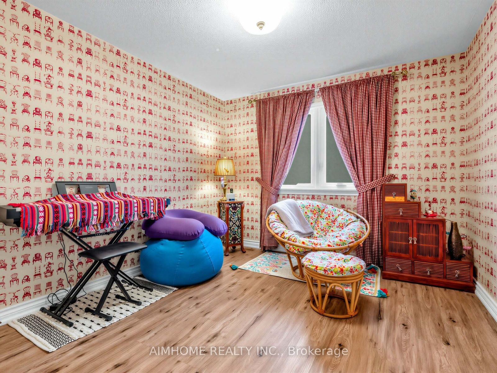92 Braeside Square Property Photo 24