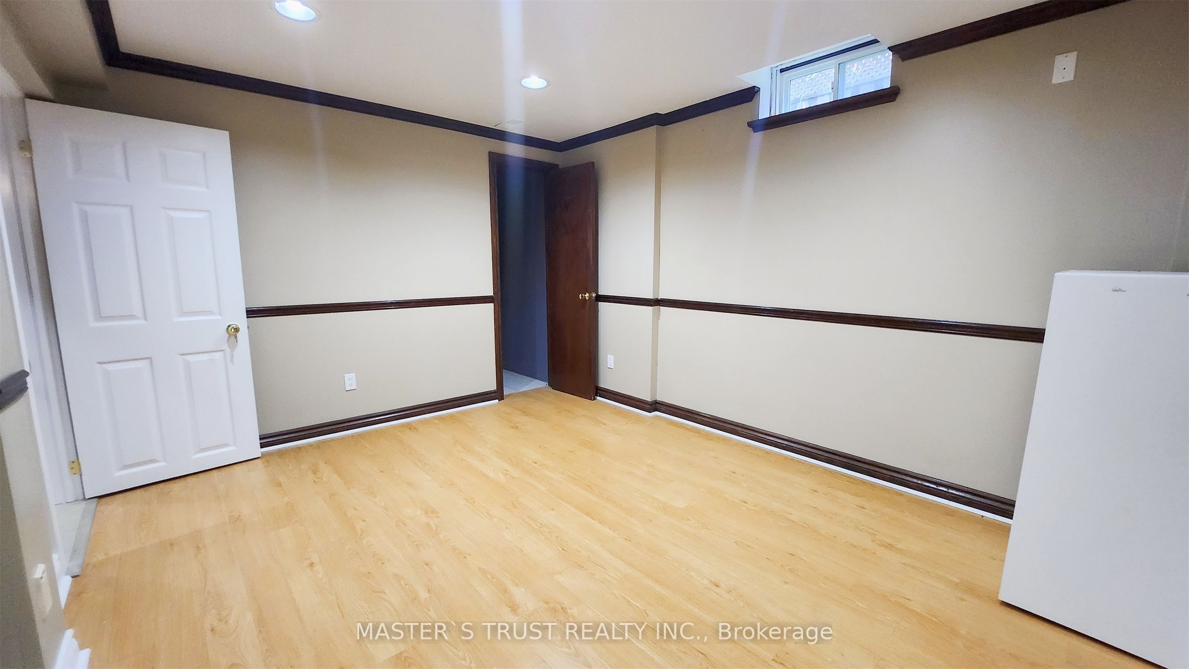 9 Springer Drive Property Photo 10