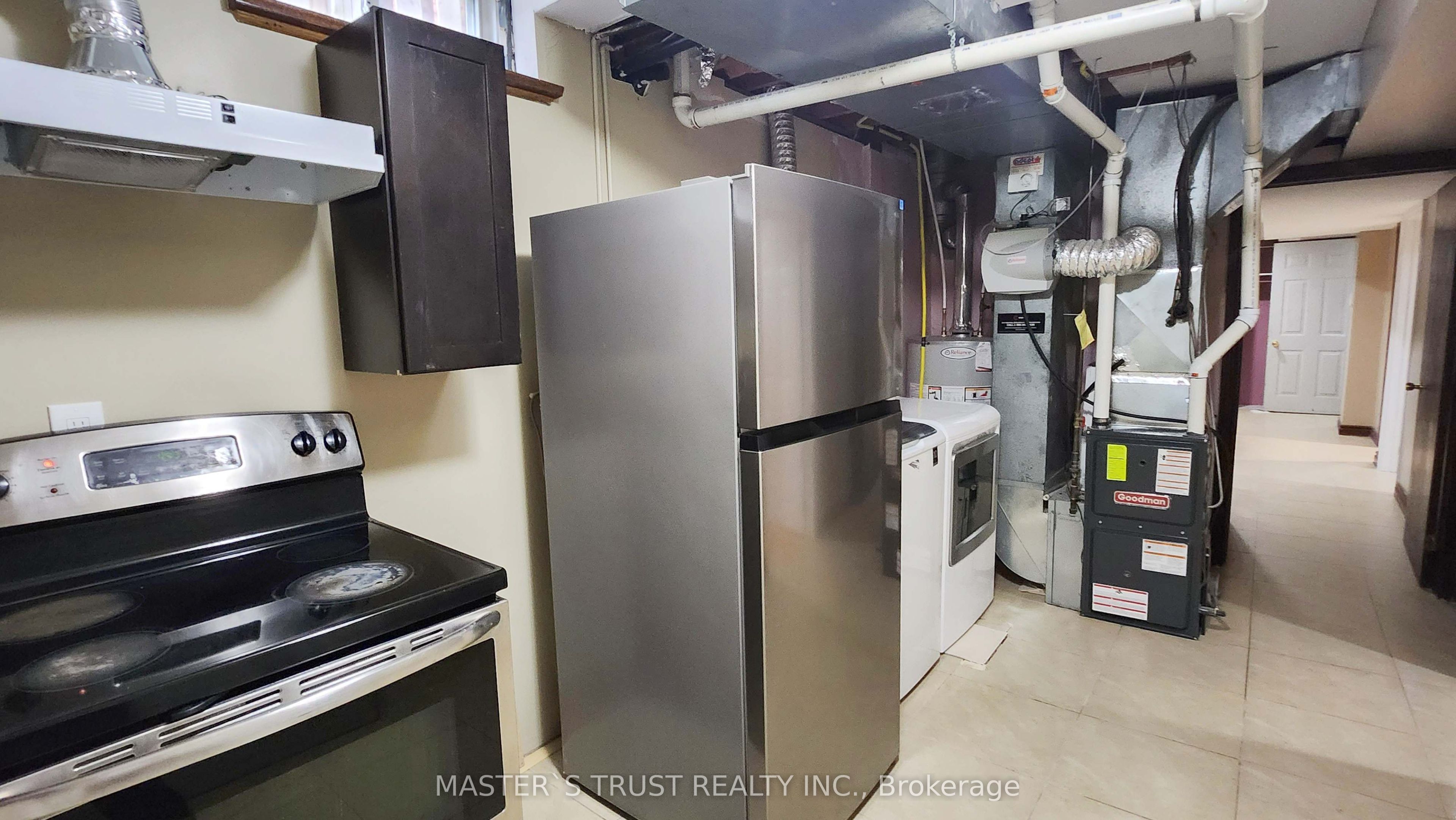 9 Springer Drive Property Photo 15