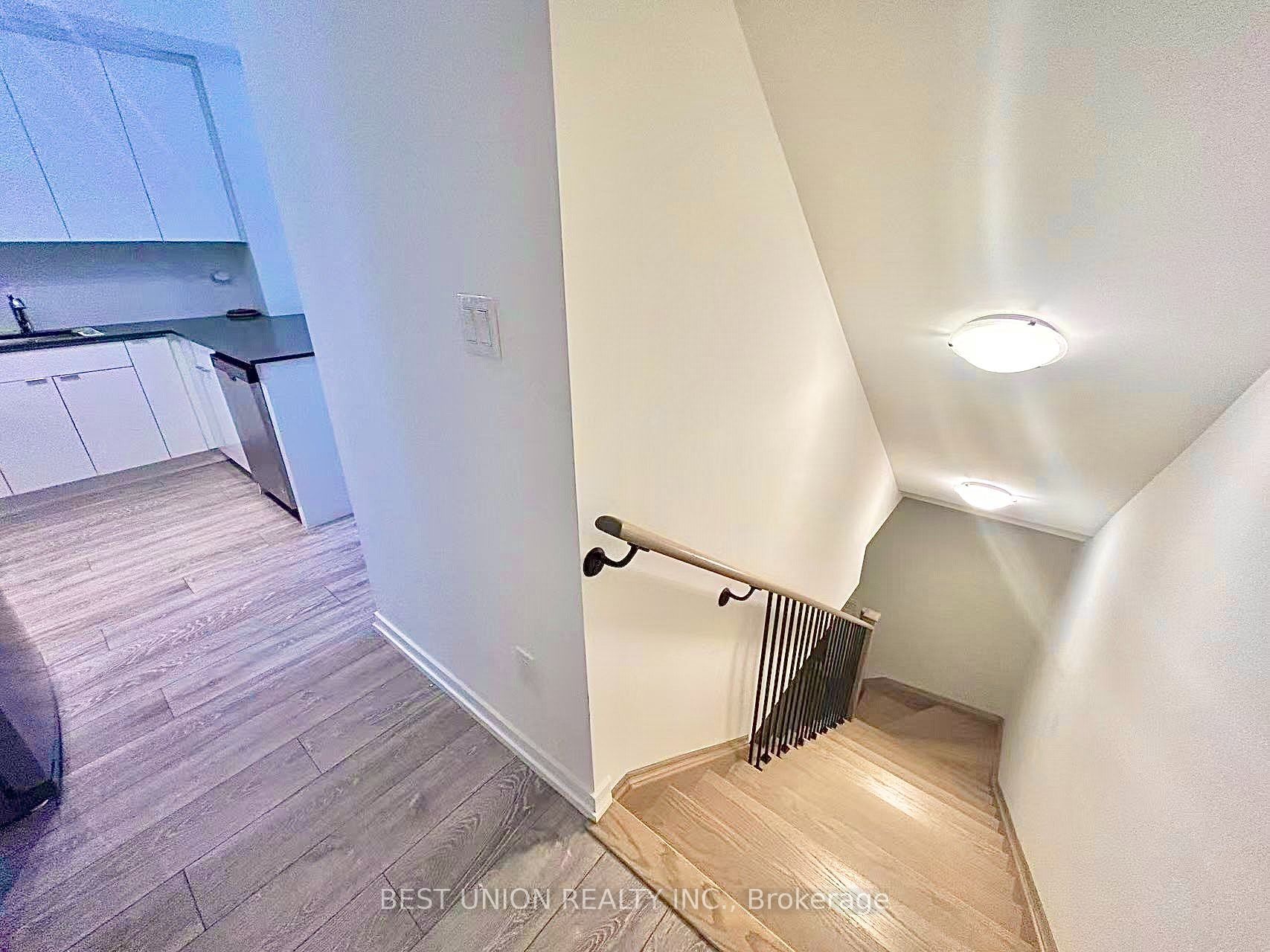 22 Lytham Green Circle 20 Property Photo 4