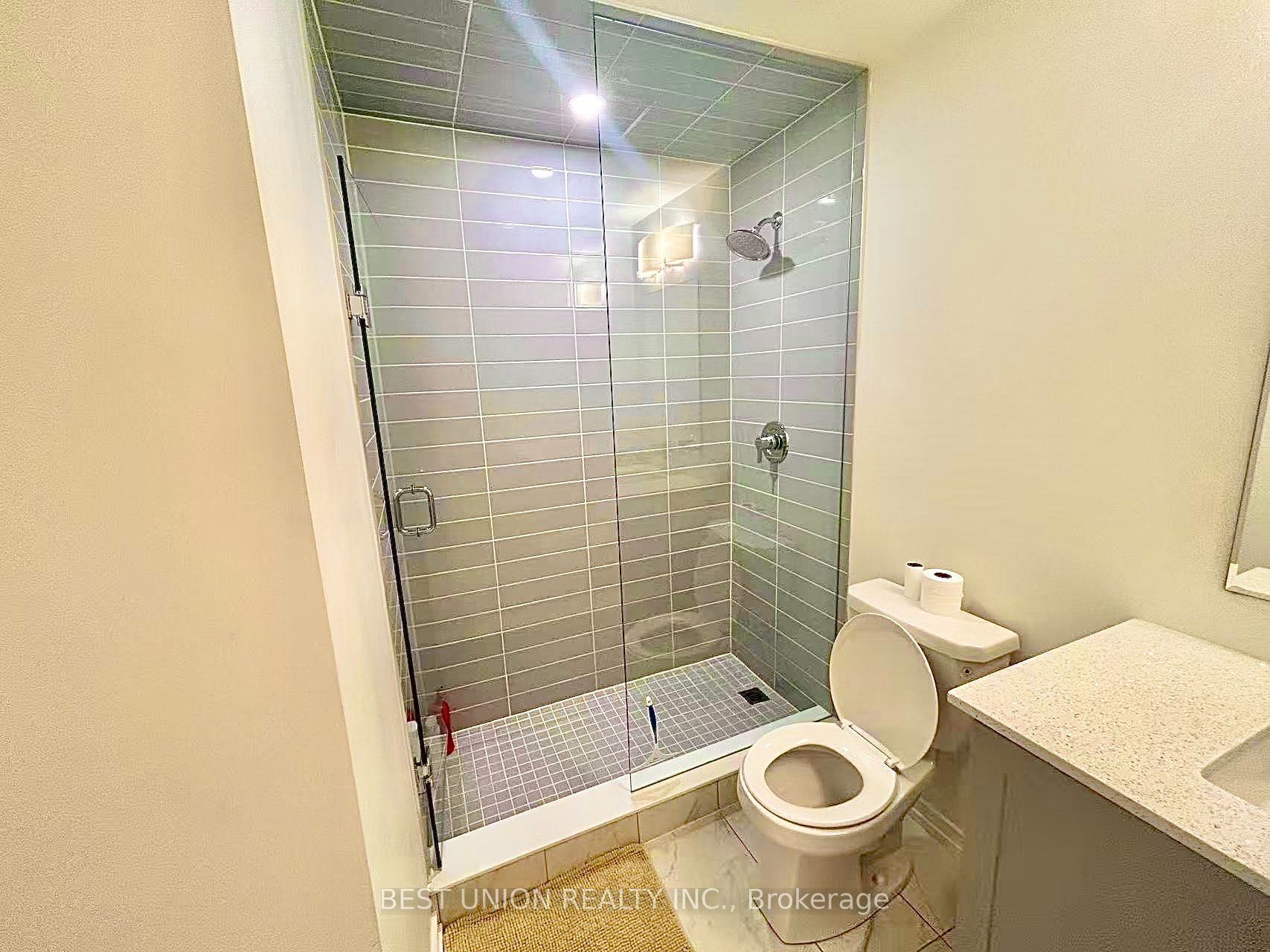 22 Lytham Green Circle 20 Property Photo 8