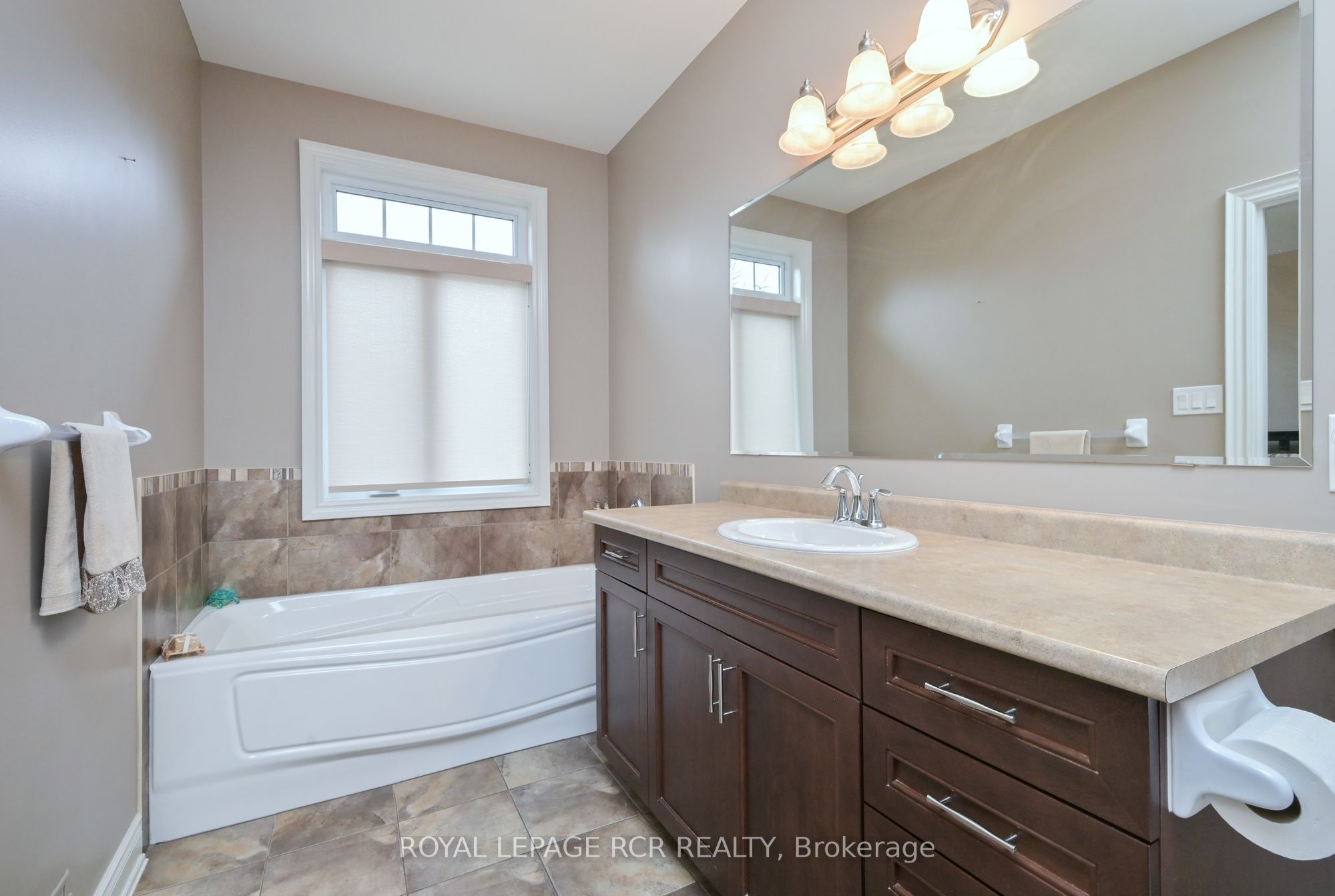 32 Hillcrest Drive Property Photo 16