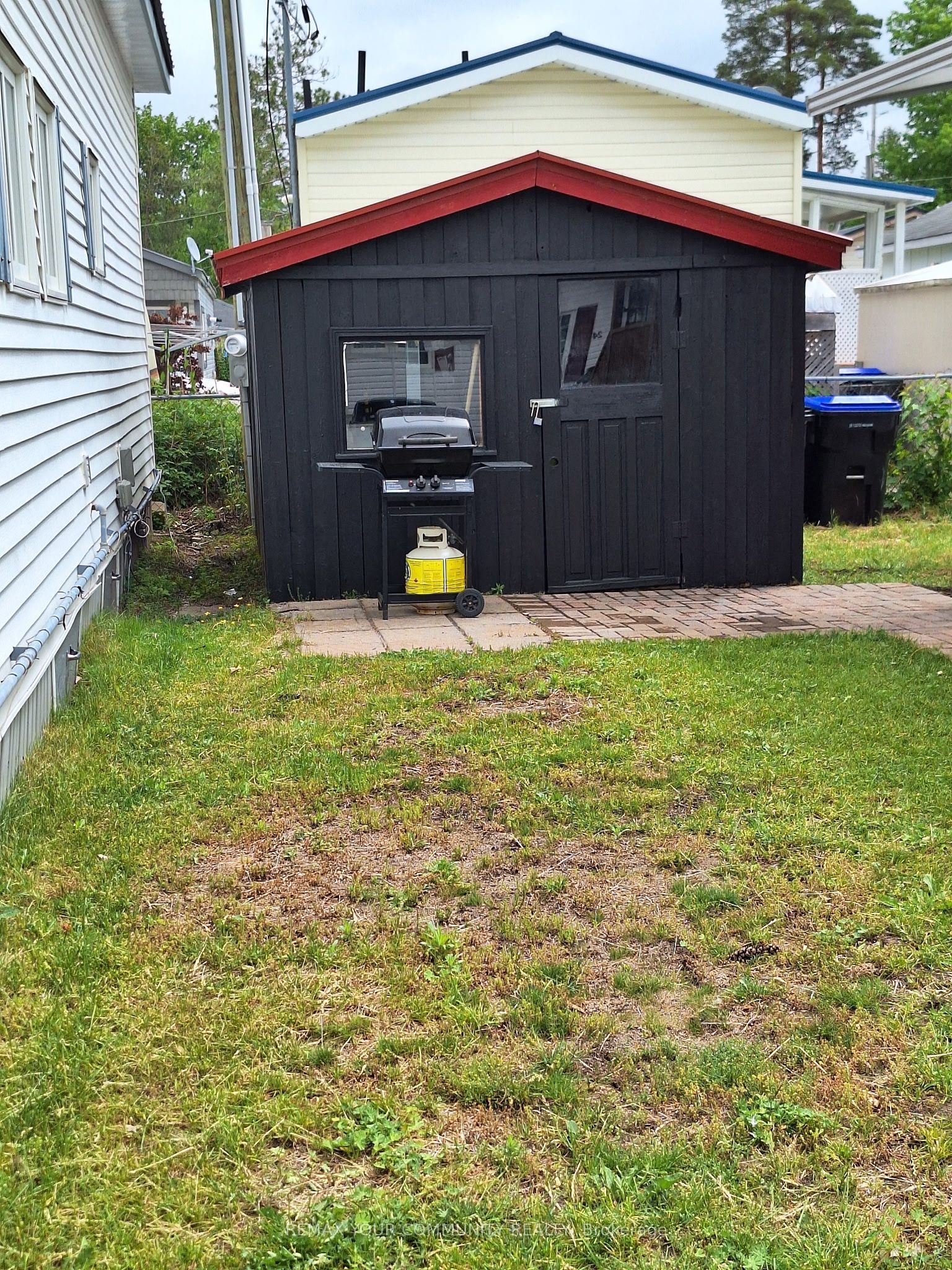 17 Second Street Property Photo 2