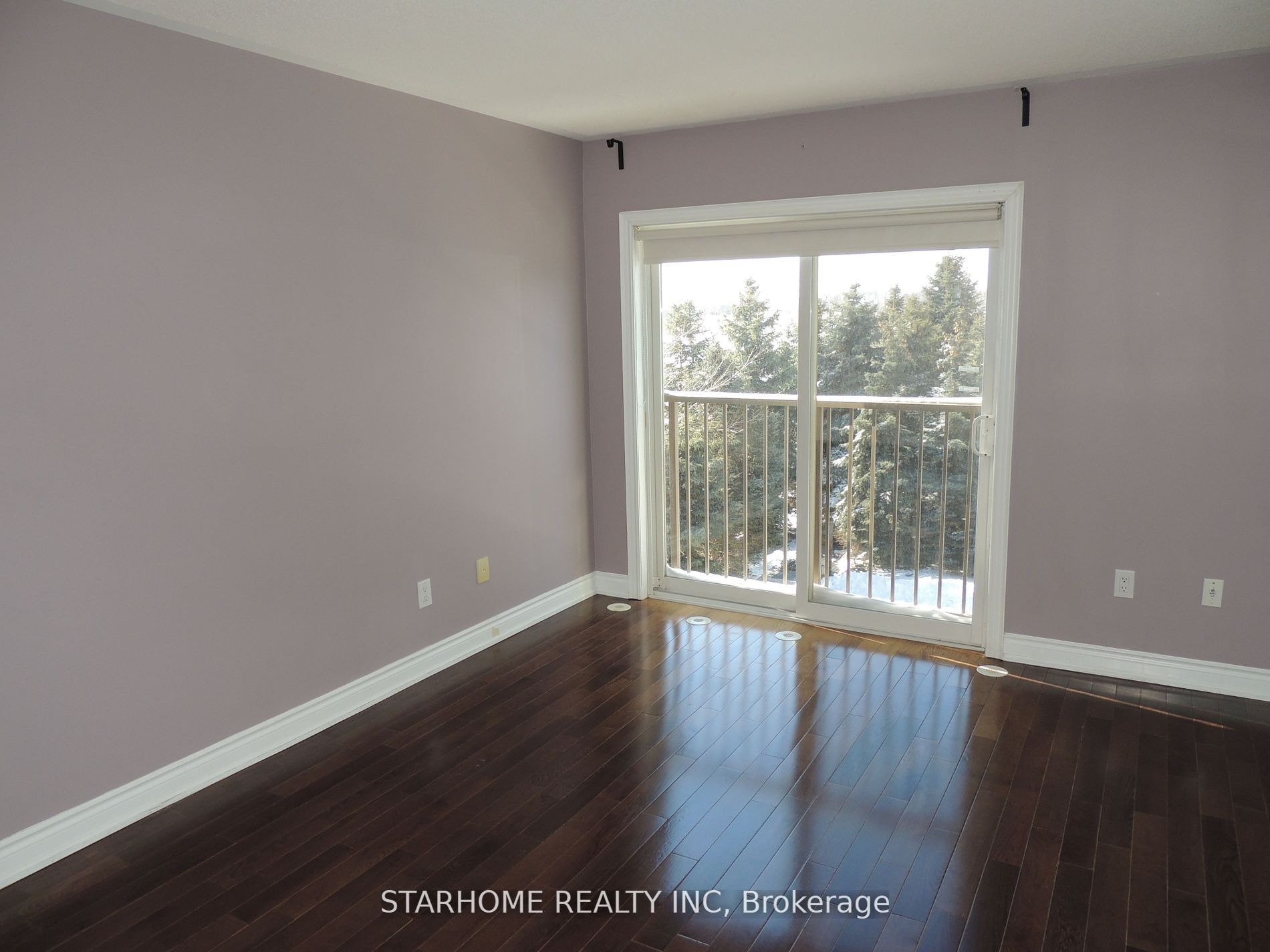 8 Times Avenue Property Photo 11