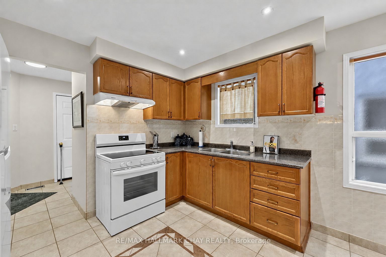 436 Simcoe Road Property Photo 8