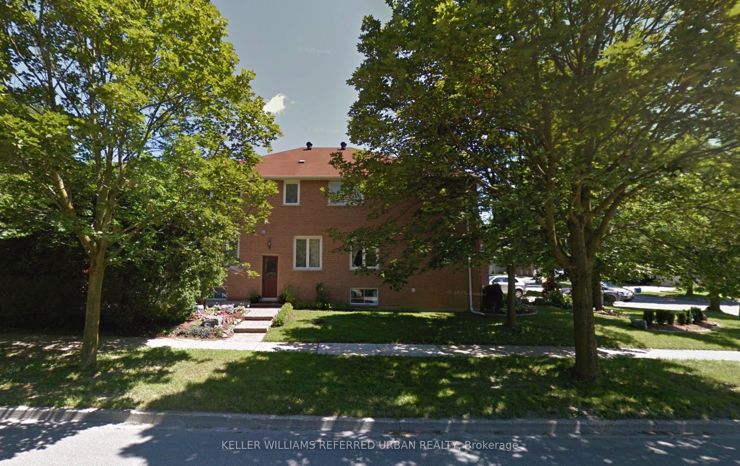 132 Old Surrey Lane Lower Property Photo 1