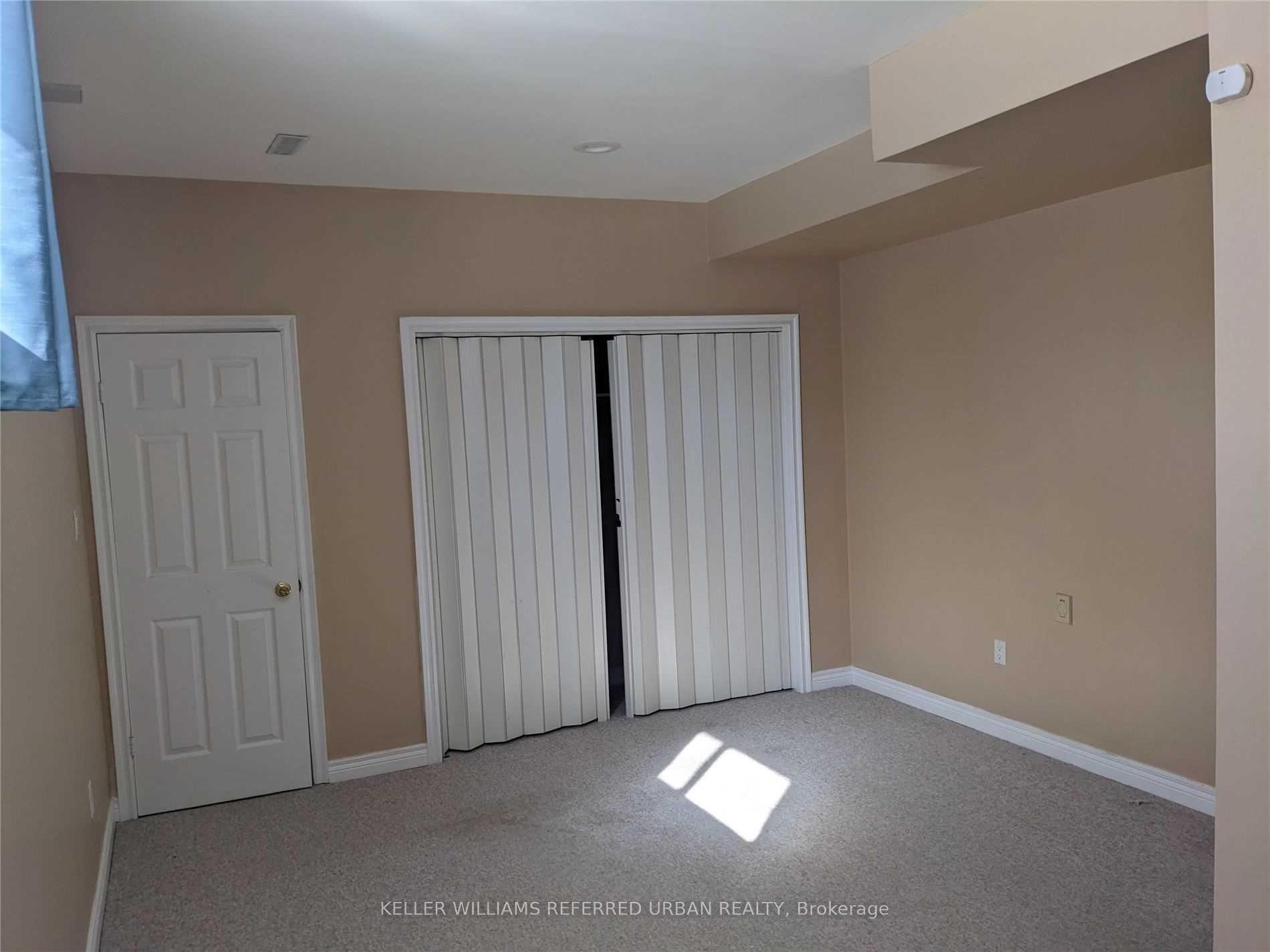 132 Old Surrey Lane Lower Property Photo 18
