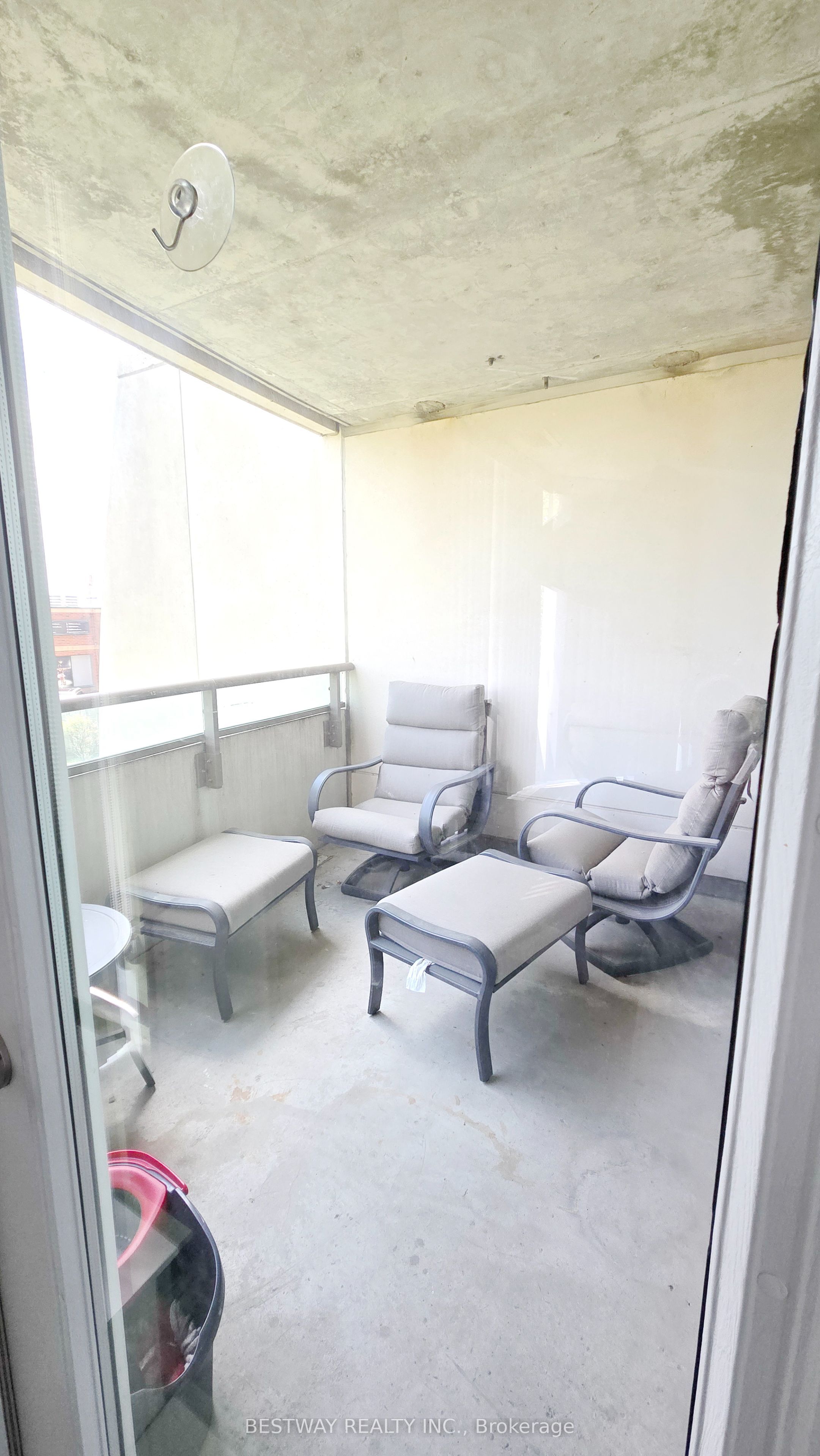 75 Norman Bethune Avenue 208 Property Photo 14
