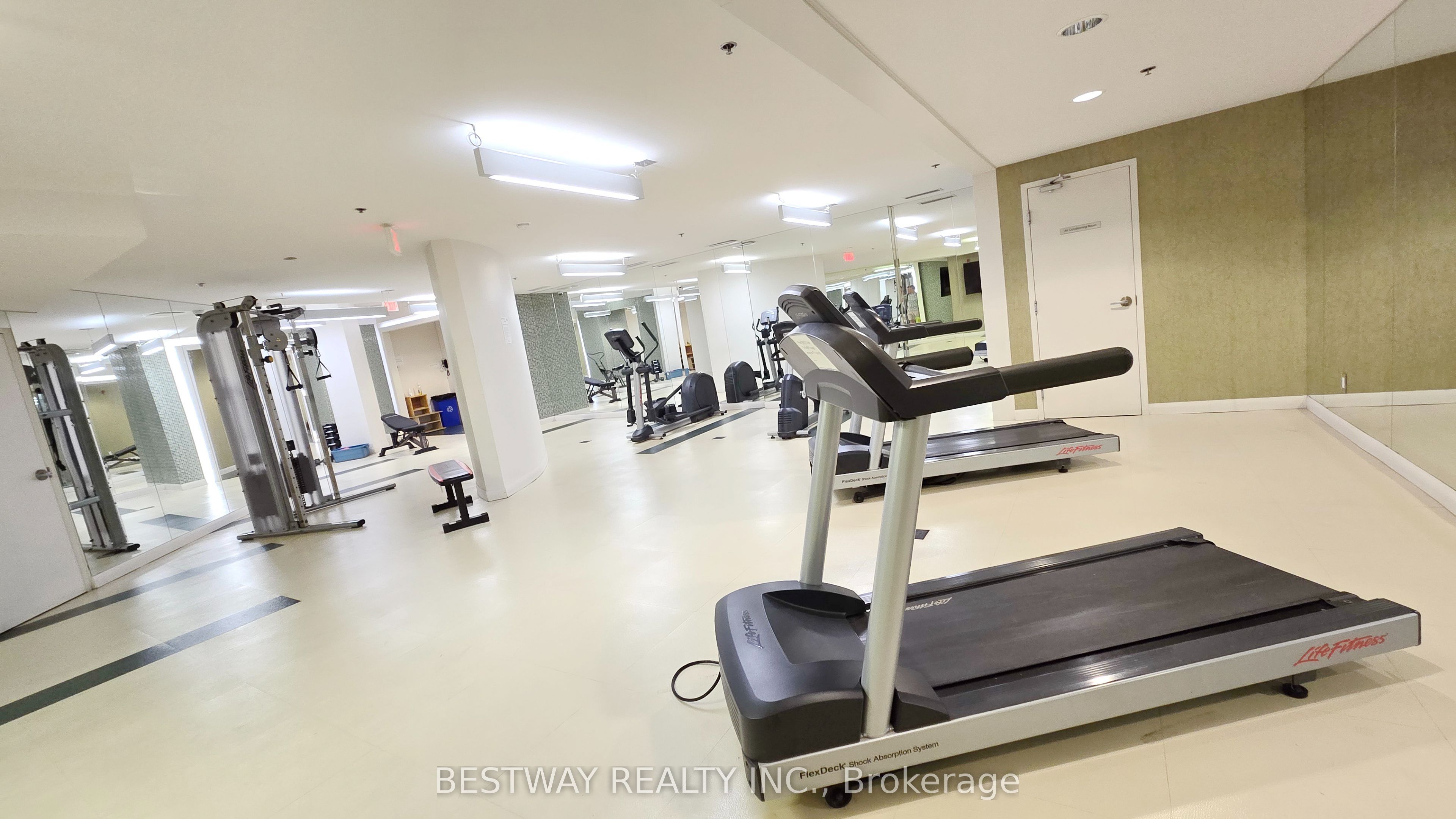 75 Norman Bethune Avenue 208 Property Photo 21