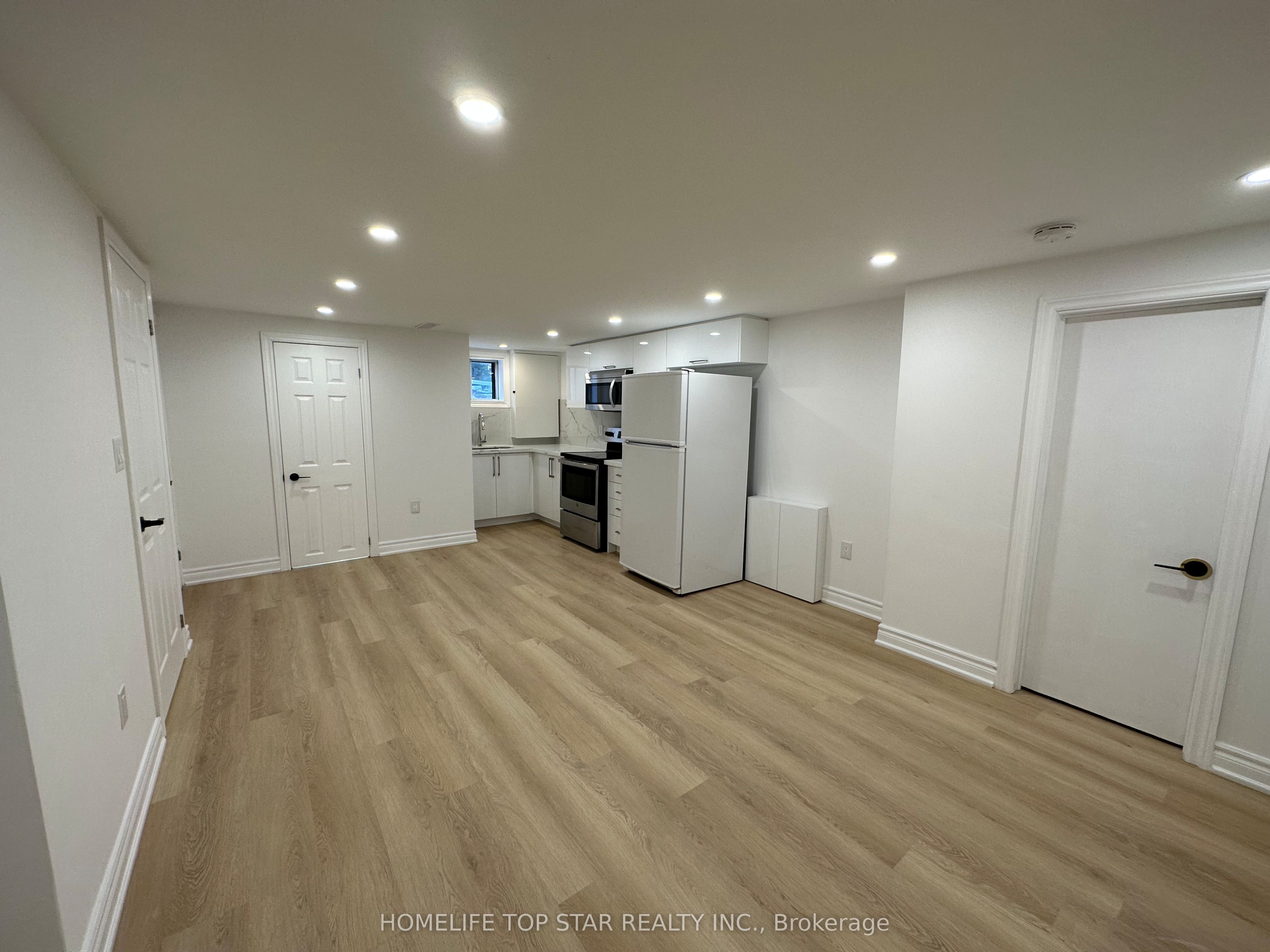 38 Cartier Crescent Basement Property Photo 2