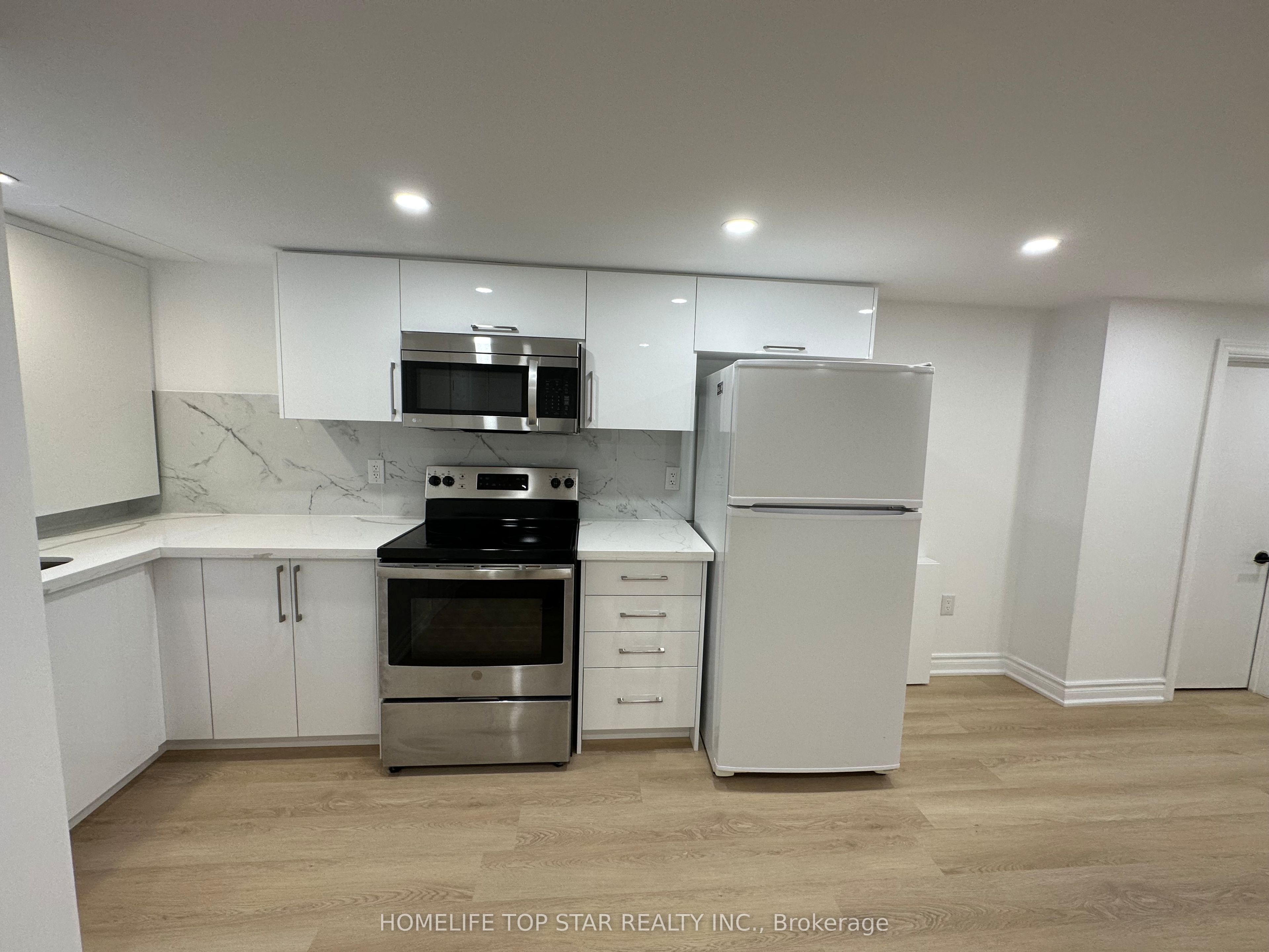 38 Cartier Crescent Basement Property Photo 4