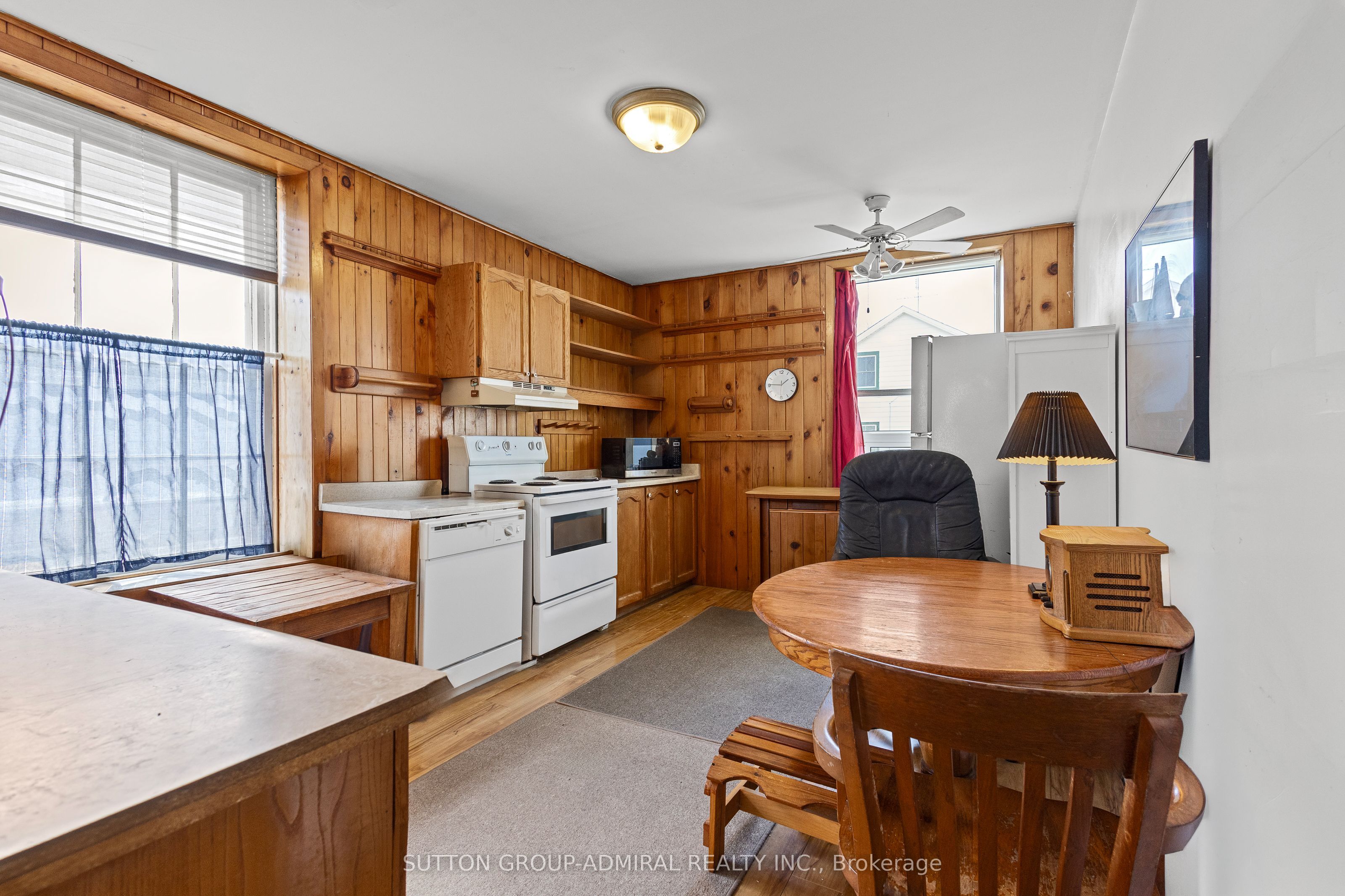 6745 Main Street Property Photo 7