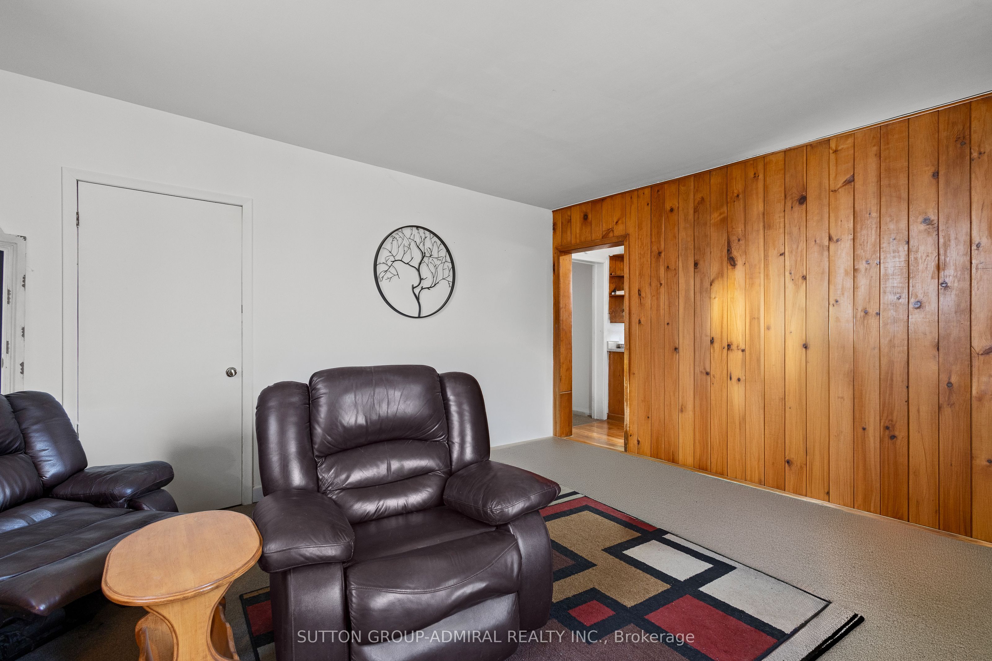 6745 Main Street Property Photo 8