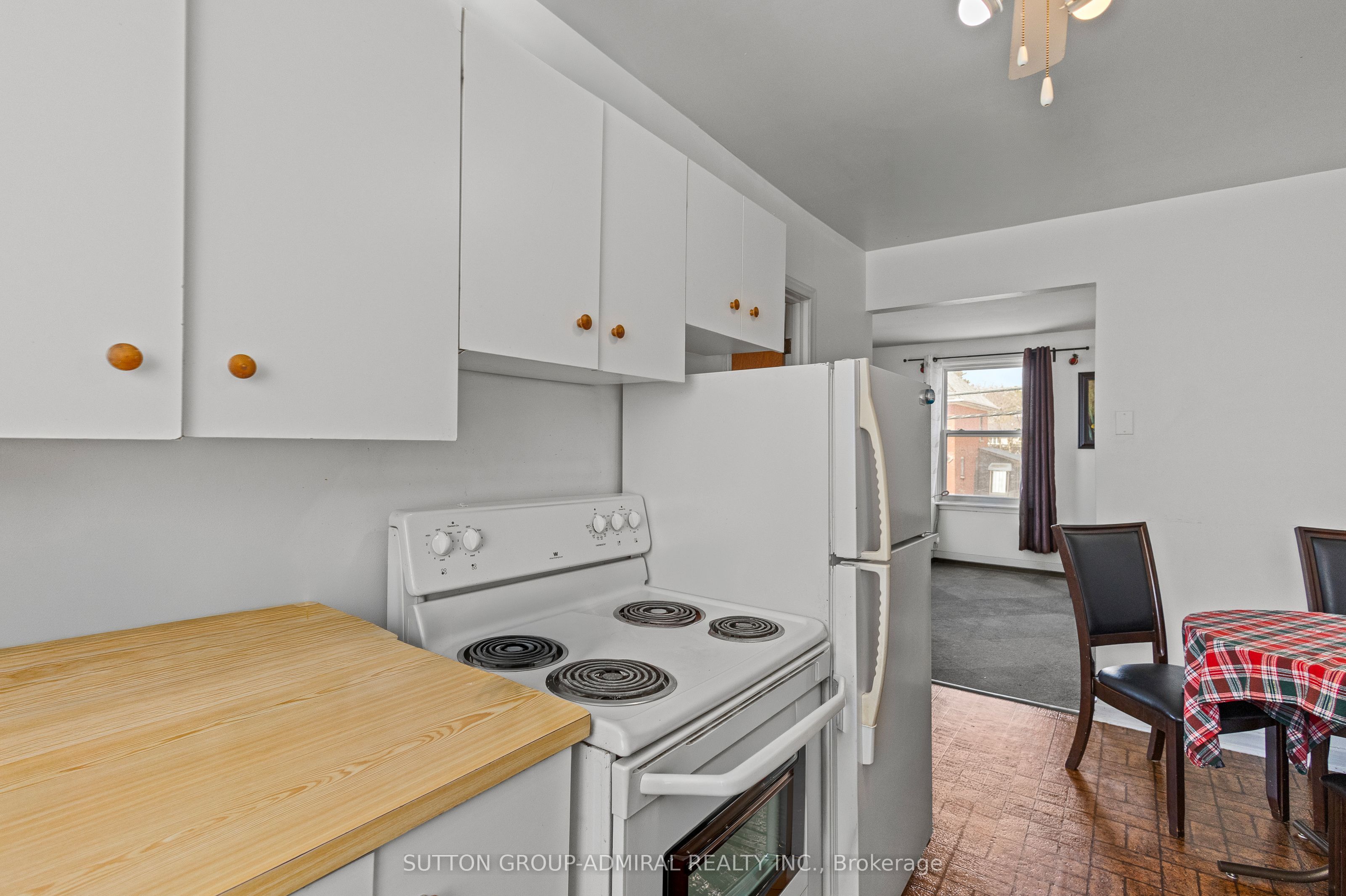 6745 Main Street Property Photo 15