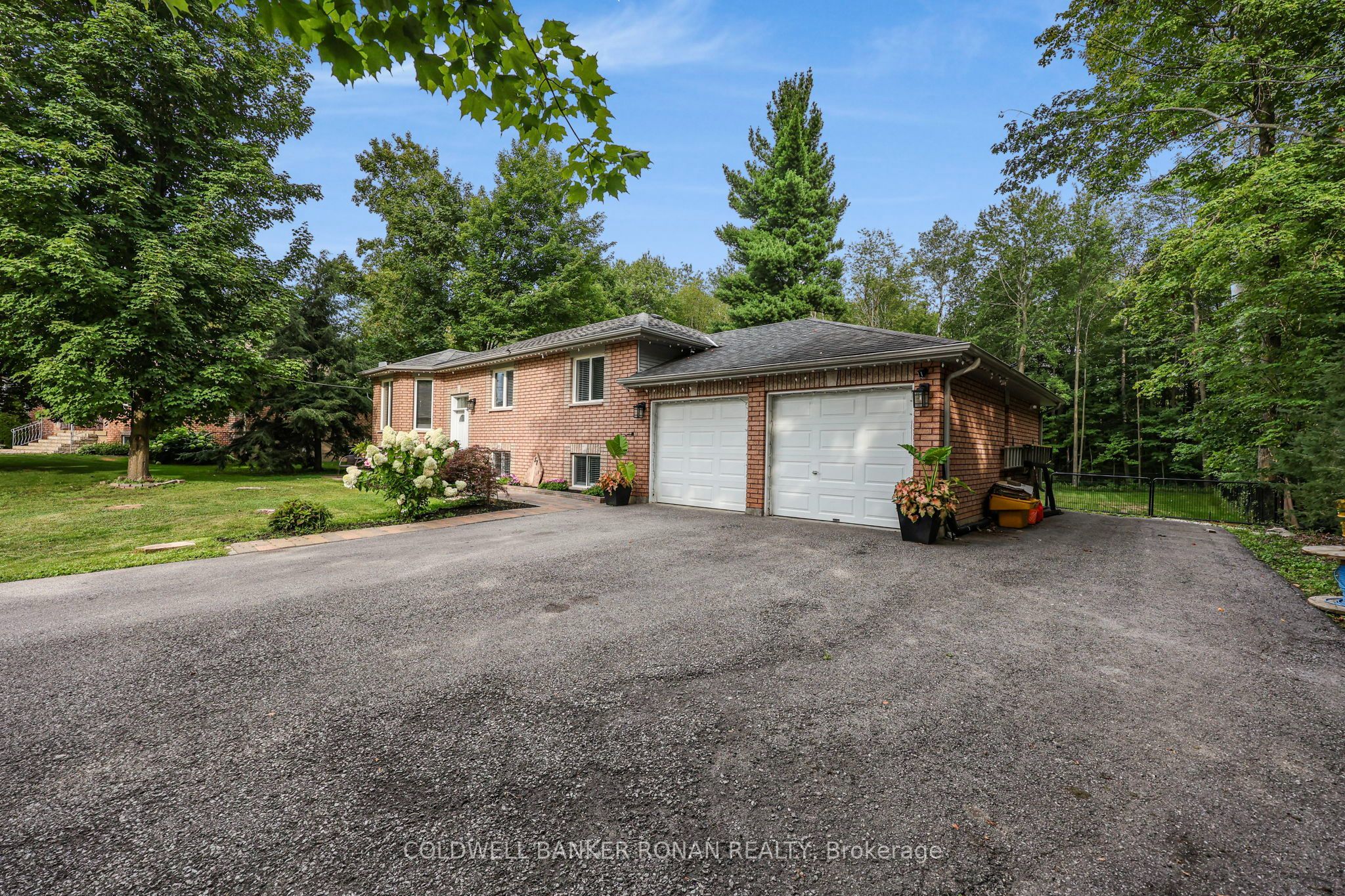 57 Pine Park Boulevard Property Photo 2