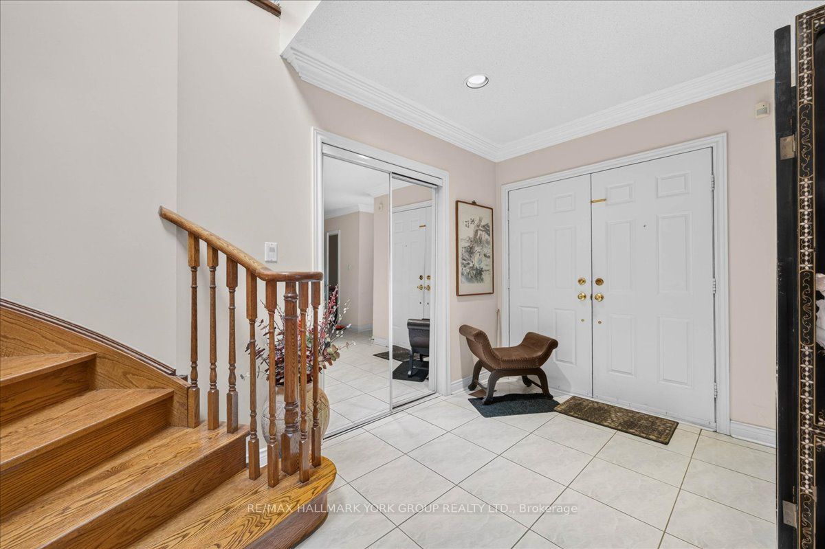 96 Townsgate Drive Property Photo 5