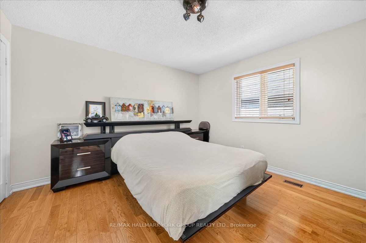 96 Townsgate Drive Property Photo 20